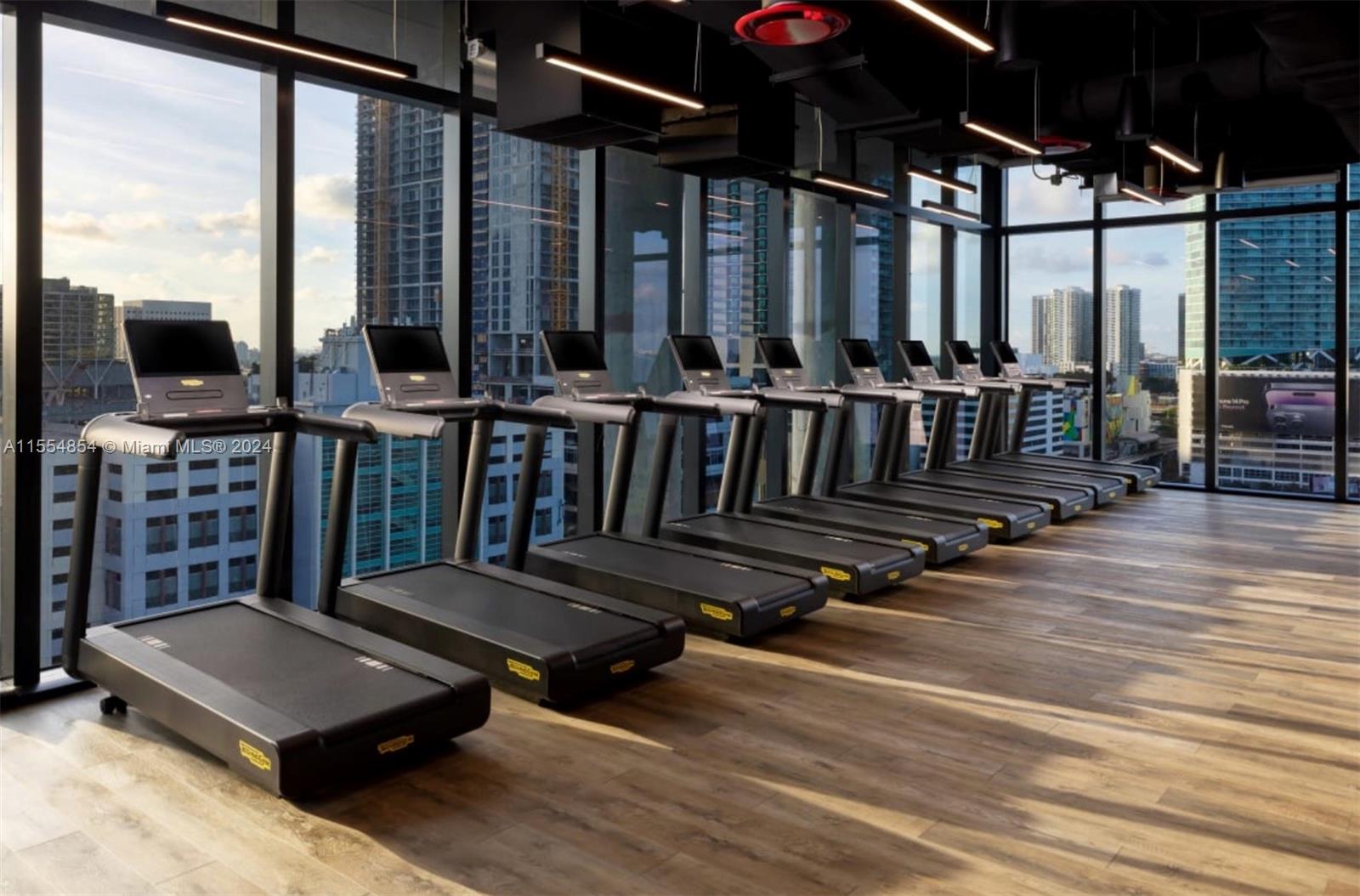 398 NE 5th St 1419, Miami, Florida 33132, 1 Bedroom Bedrooms, ,1 BathroomBathrooms,Residential,For Sale,398 NE 5th St 1419,A11554854