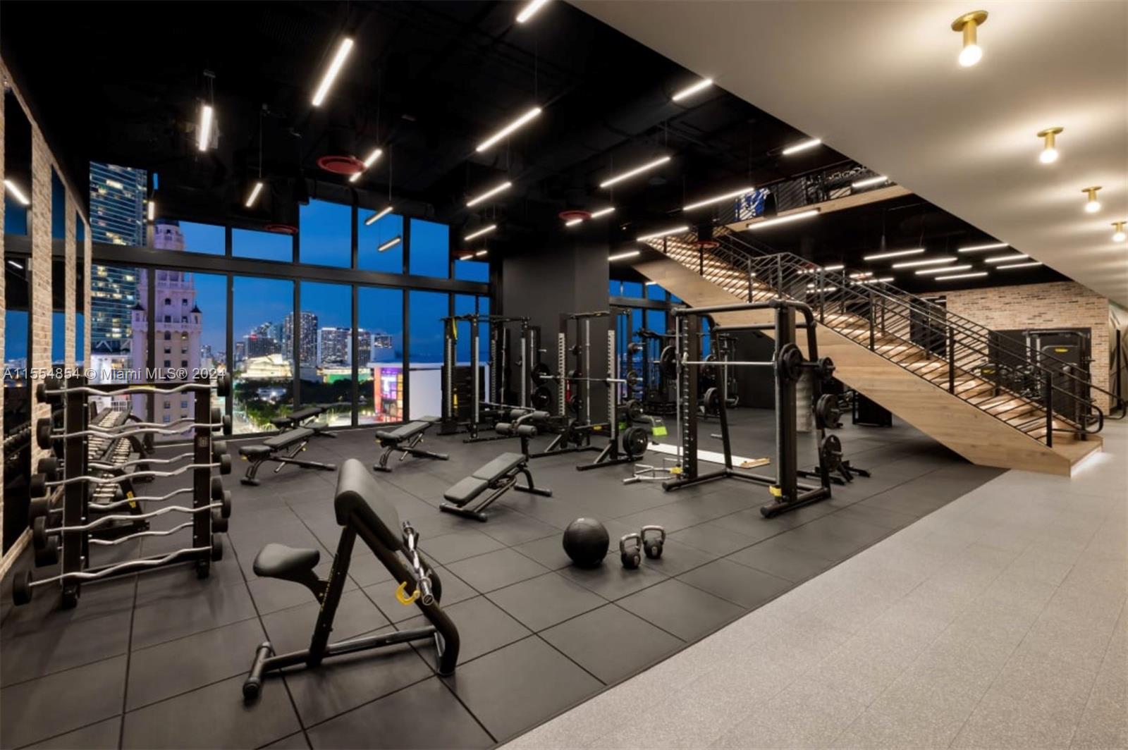 398 NE 5th St 1419, Miami, Florida 33132, 1 Bedroom Bedrooms, ,1 BathroomBathrooms,Residential,For Sale,398 NE 5th St 1419,A11554854