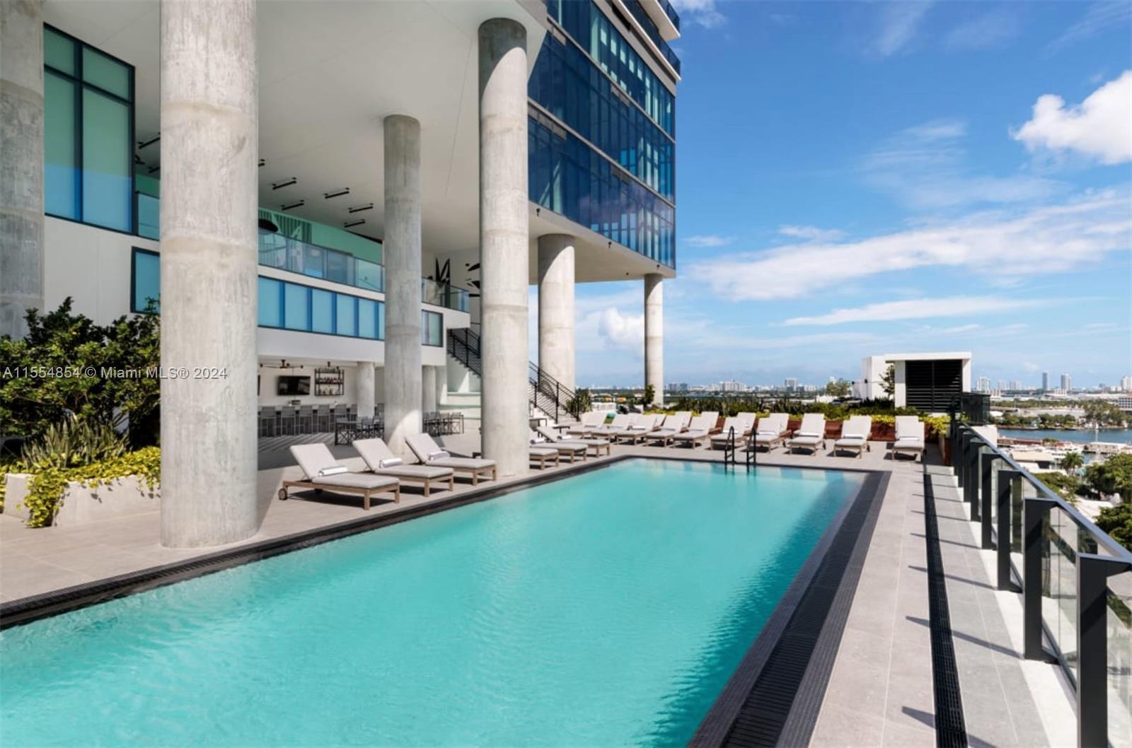 398 NE 5th St 1419, Miami, Florida 33132, 1 Bedroom Bedrooms, ,1 BathroomBathrooms,Residential,For Sale,398 NE 5th St 1419,A11554854