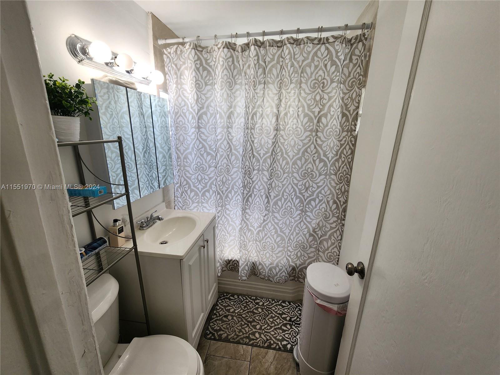 424 NE 82nd St 2C, Miami, Florida 33138, 2 Bedrooms Bedrooms, ,1 BathroomBathrooms,Residential,For Sale,424 NE 82nd St 2C,A11551970