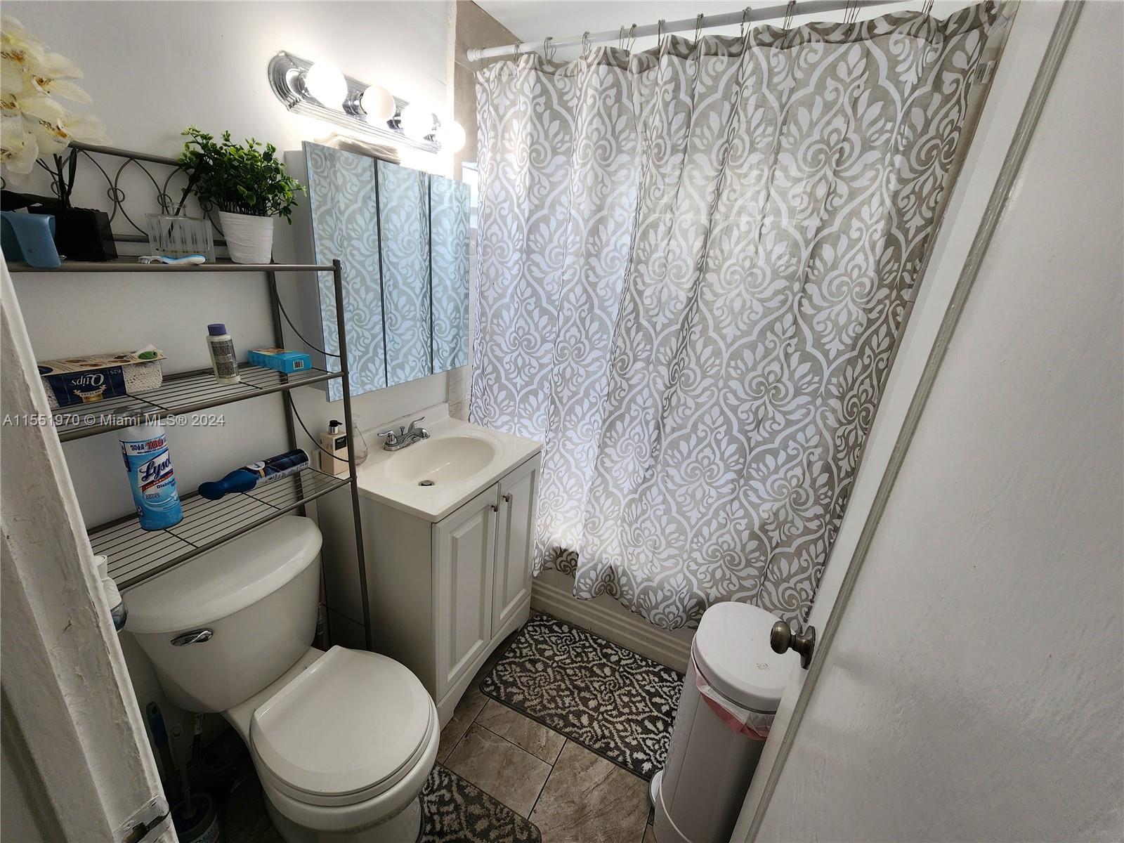 424 NE 82nd St 2C, Miami, Florida 33138, 2 Bedrooms Bedrooms, ,1 BathroomBathrooms,Residential,For Sale,424 NE 82nd St 2C,A11551970