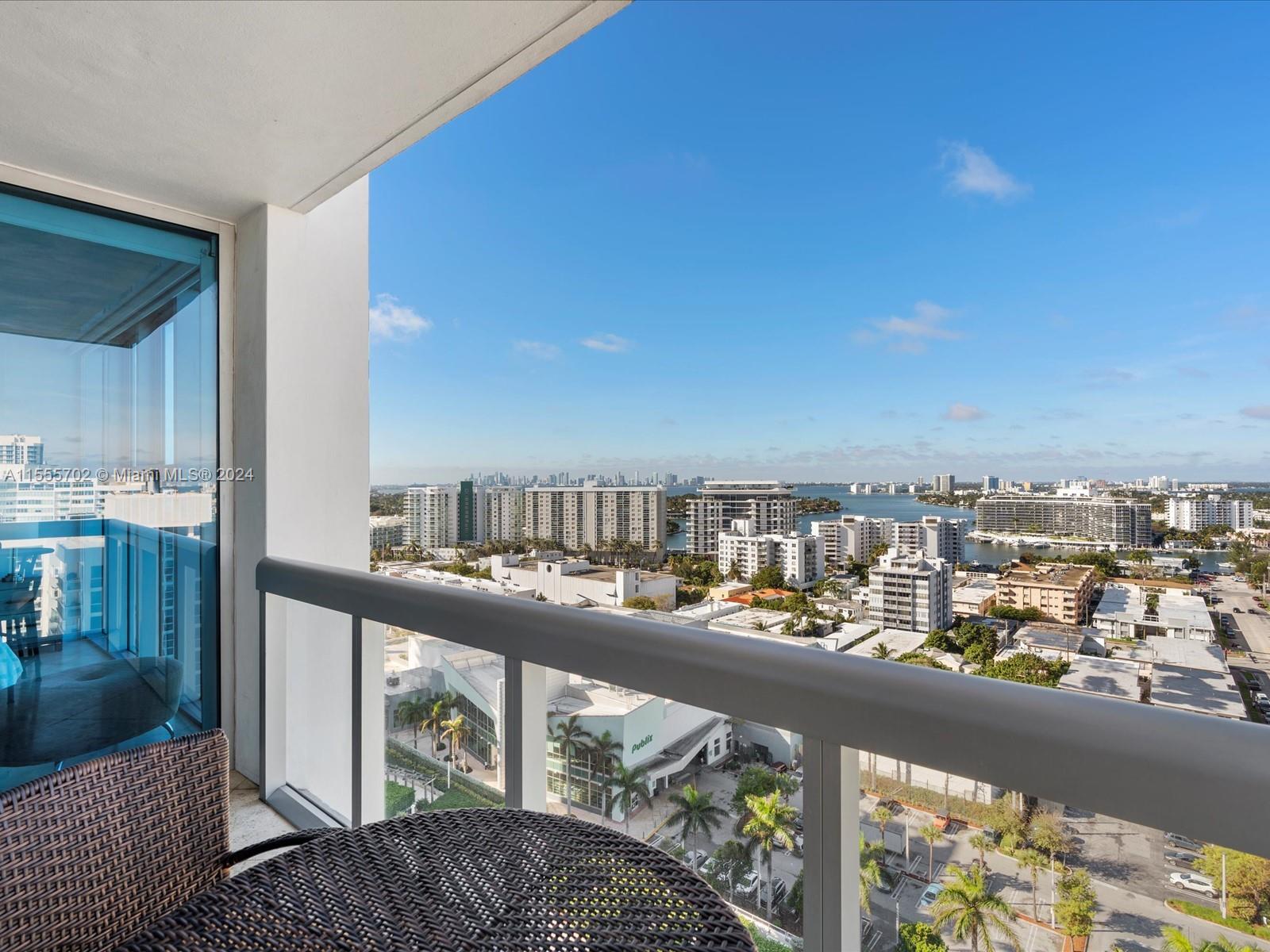 Miami Beach, Florida 33141, 1 Bedroom Bedrooms, ,1 BathroomBathrooms,Residentiallease,For Rent,A11555702