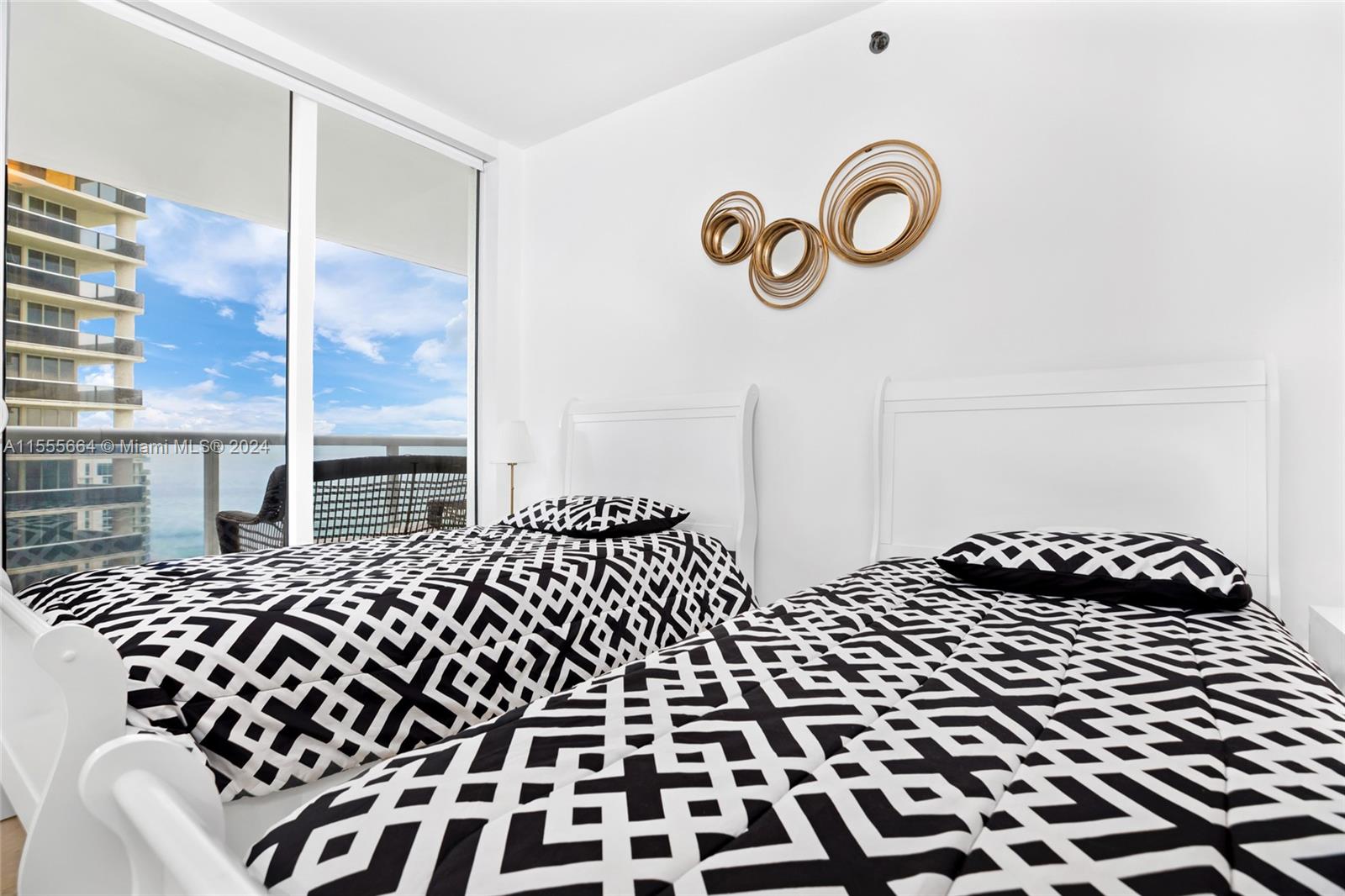 1830 S Ocean Dr 2808, Hallandale Beach, Florida 33009, 2 Bedrooms Bedrooms, ,2 BathroomsBathrooms,Residential,For Sale,1830 S Ocean Dr 2808,A11555664