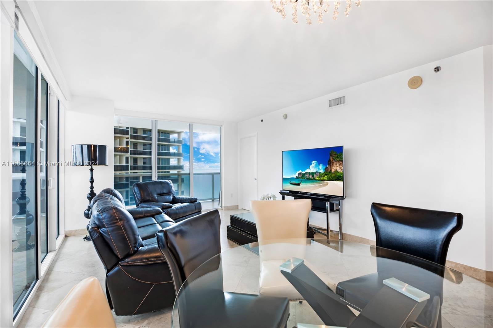 1830 S Ocean Dr 2808, Hallandale Beach, Florida 33009, 2 Bedrooms Bedrooms, ,2 BathroomsBathrooms,Residential,For Sale,1830 S Ocean Dr 2808,A11555664