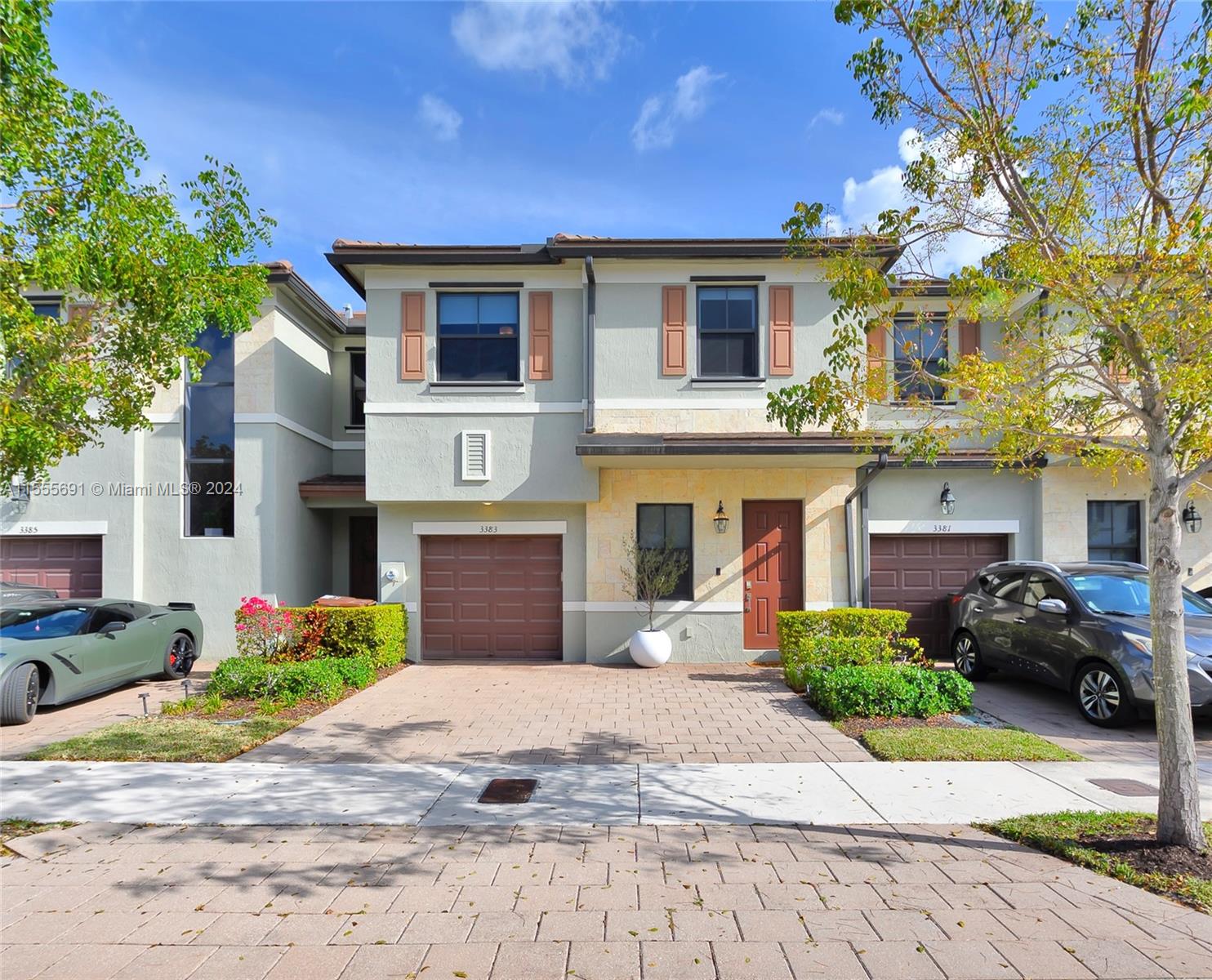 3383 W 100th Ter #. For Sale A11555691, FL