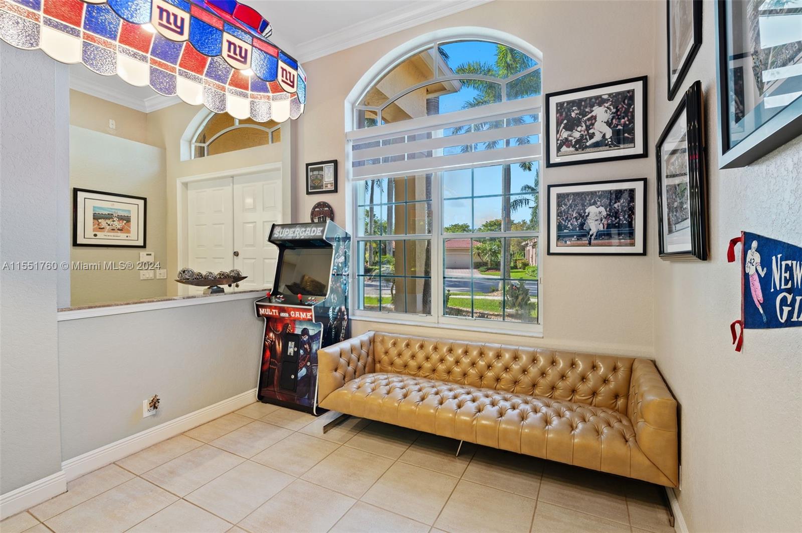 2510 Jardin Dr, Weston, Florida 33327, 5 Bedrooms Bedrooms, ,3 BathroomsBathrooms,Residential,For Sale,2510 Jardin Dr,A11551760