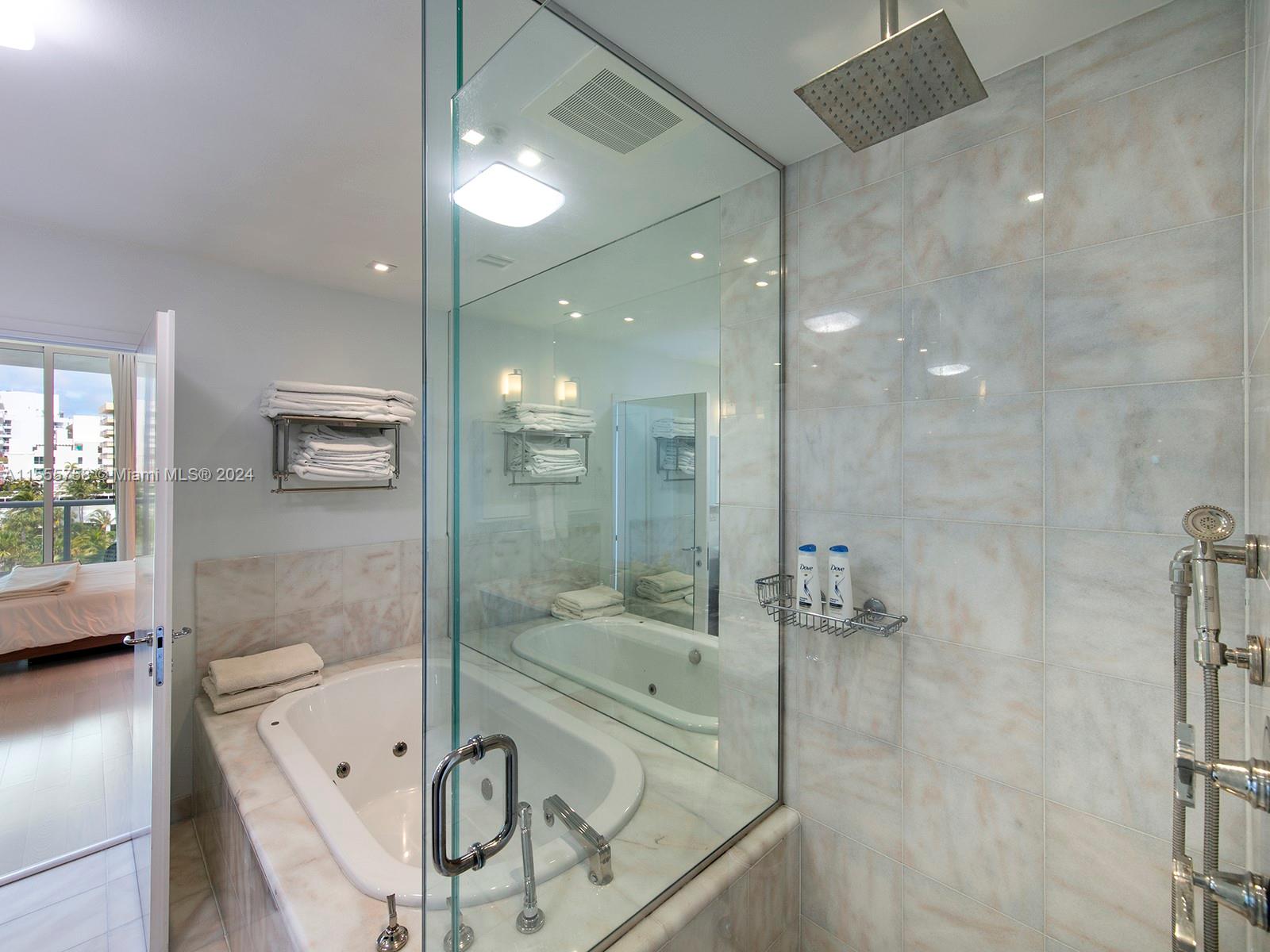 50 S Pointe Dr 707, Miami Beach, Florida 33139, 2 Bedrooms Bedrooms, ,2 BathroomsBathrooms,Residential,For Sale,50 S Pointe Dr 707,A11555758