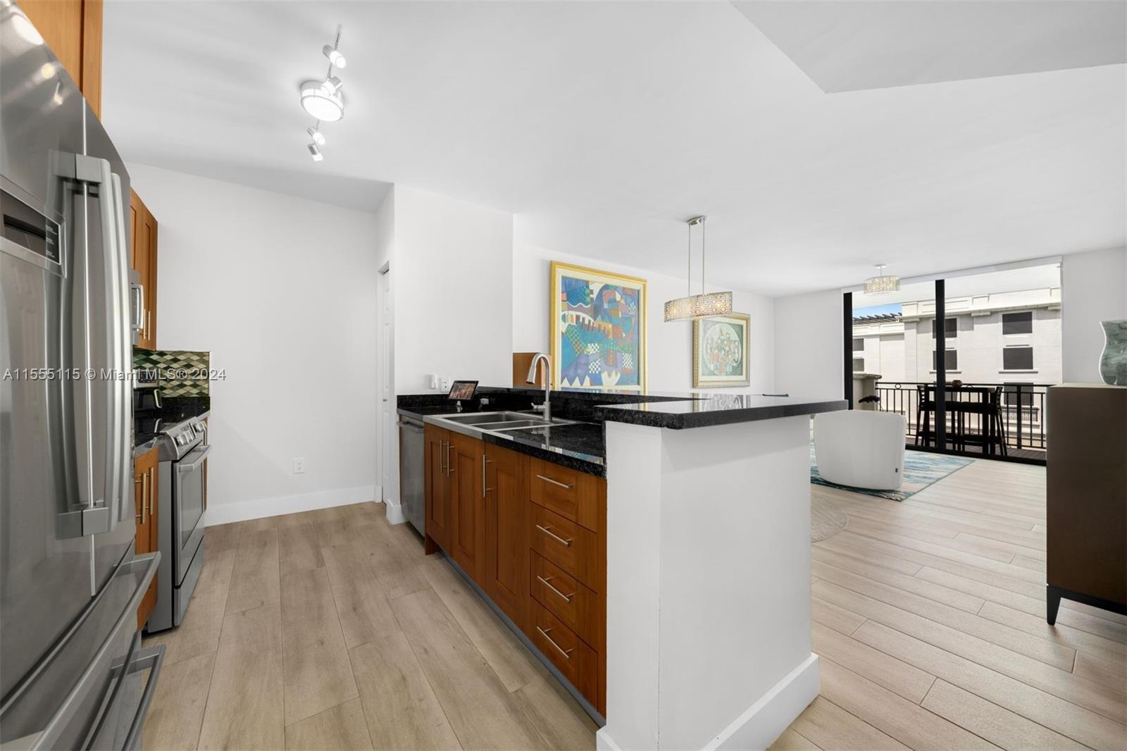 1300 Ponce De Leon Blvd 502, Coral Gables, Florida 33134, 1 Bedroom Bedrooms, ,1 BathroomBathrooms,Residential,For Sale,1300 Ponce De Leon Blvd 502,A11555115