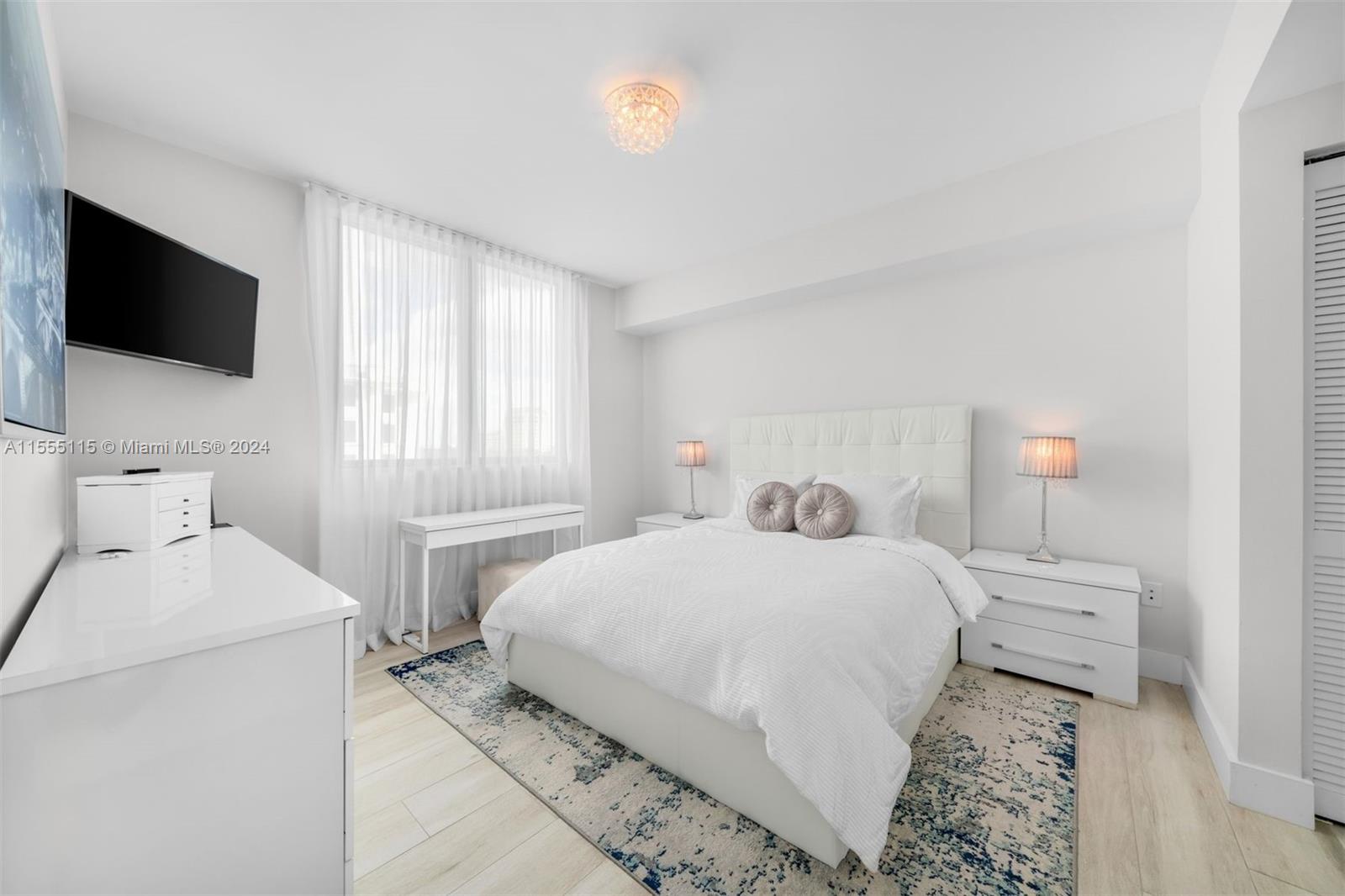 1300 Ponce De Leon Blvd 502, Coral Gables, Florida 33134, 1 Bedroom Bedrooms, ,1 BathroomBathrooms,Residential,For Sale,1300 Ponce De Leon Blvd 502,A11555115