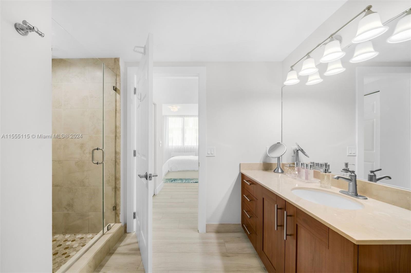 Primary Suite Bath