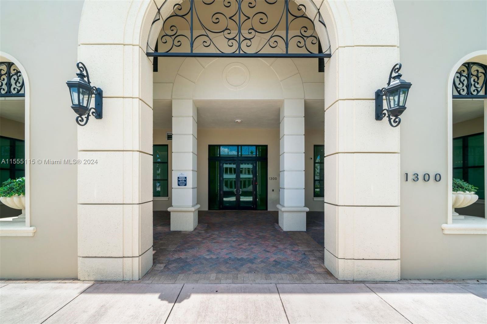 1300 PONCE Entry