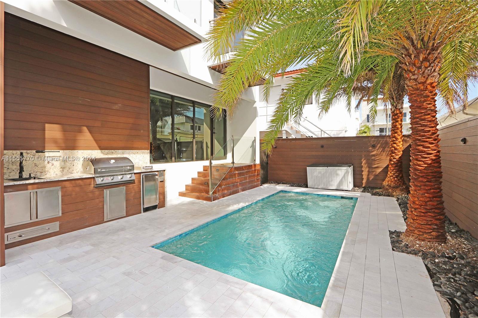 5601 N Ocean Dr, Hollywood, Florida 33019, 4 Bedrooms Bedrooms, ,3 BathroomsBathrooms,Residential,For Sale,5601 N Ocean Dr,A11555770