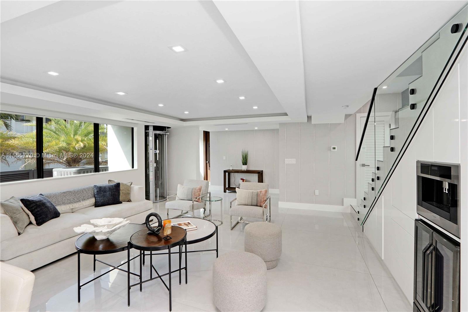 5601 N Ocean Dr, Hollywood, Florida 33019, 4 Bedrooms Bedrooms, ,3 BathroomsBathrooms,Residential,For Sale,5601 N Ocean Dr,A11555770