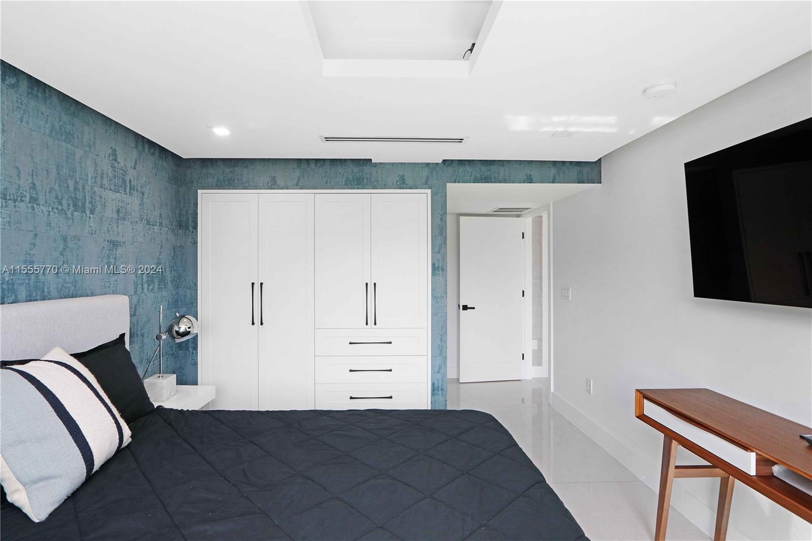 5601 N Ocean Dr, Hollywood, Florida 33019, 4 Bedrooms Bedrooms, ,3 BathroomsBathrooms,Residential,For Sale,5601 N Ocean Dr,A11555770