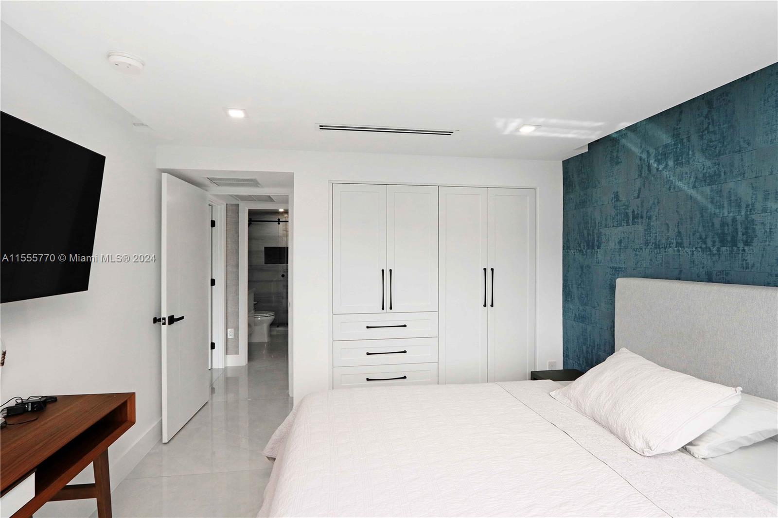 5601 N Ocean Dr, Hollywood, Florida 33019, 4 Bedrooms Bedrooms, ,3 BathroomsBathrooms,Residential,For Sale,5601 N Ocean Dr,A11555770