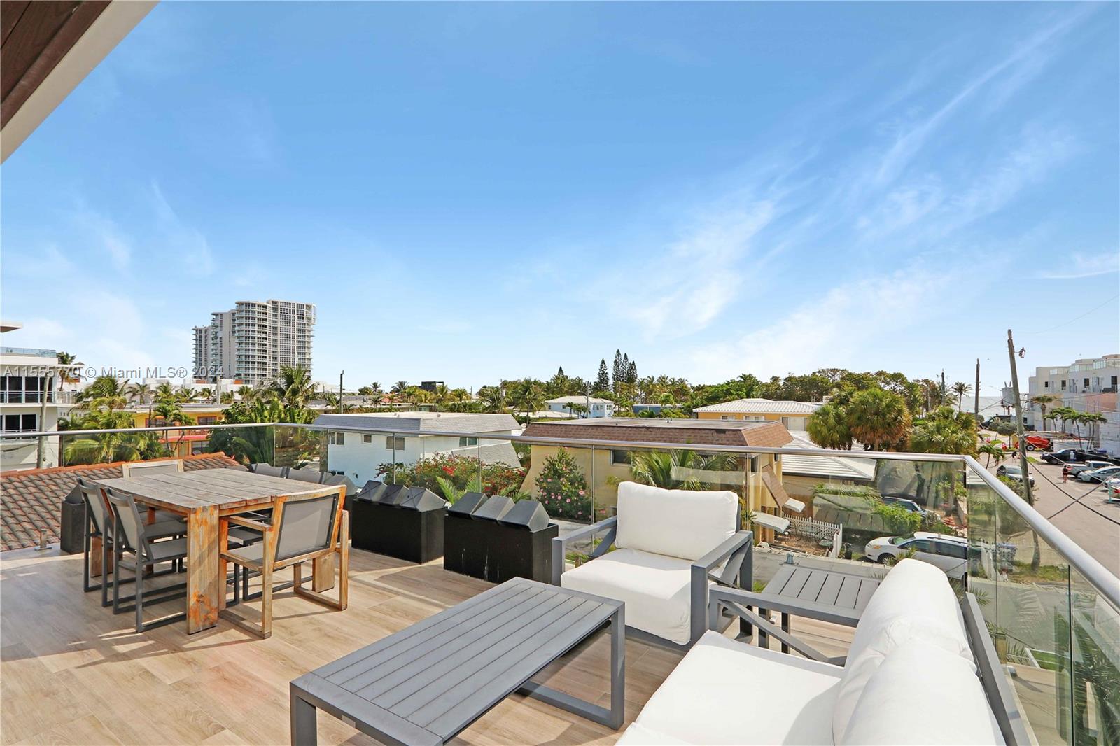 5601 N Ocean Dr, Hollywood, Florida 33019, 4 Bedrooms Bedrooms, ,3 BathroomsBathrooms,Residential,For Sale,5601 N Ocean Dr,A11555770