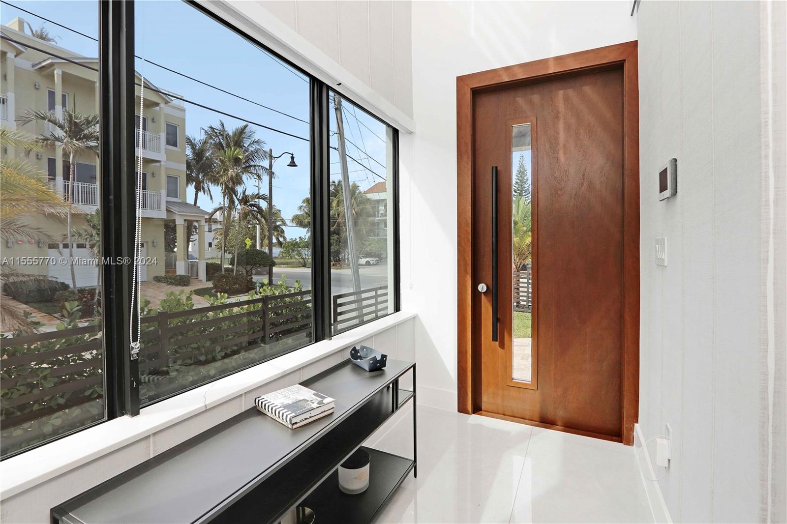 5601 N Ocean Dr, Hollywood, Florida 33019, 4 Bedrooms Bedrooms, ,3 BathroomsBathrooms,Residential,For Sale,5601 N Ocean Dr,A11555770