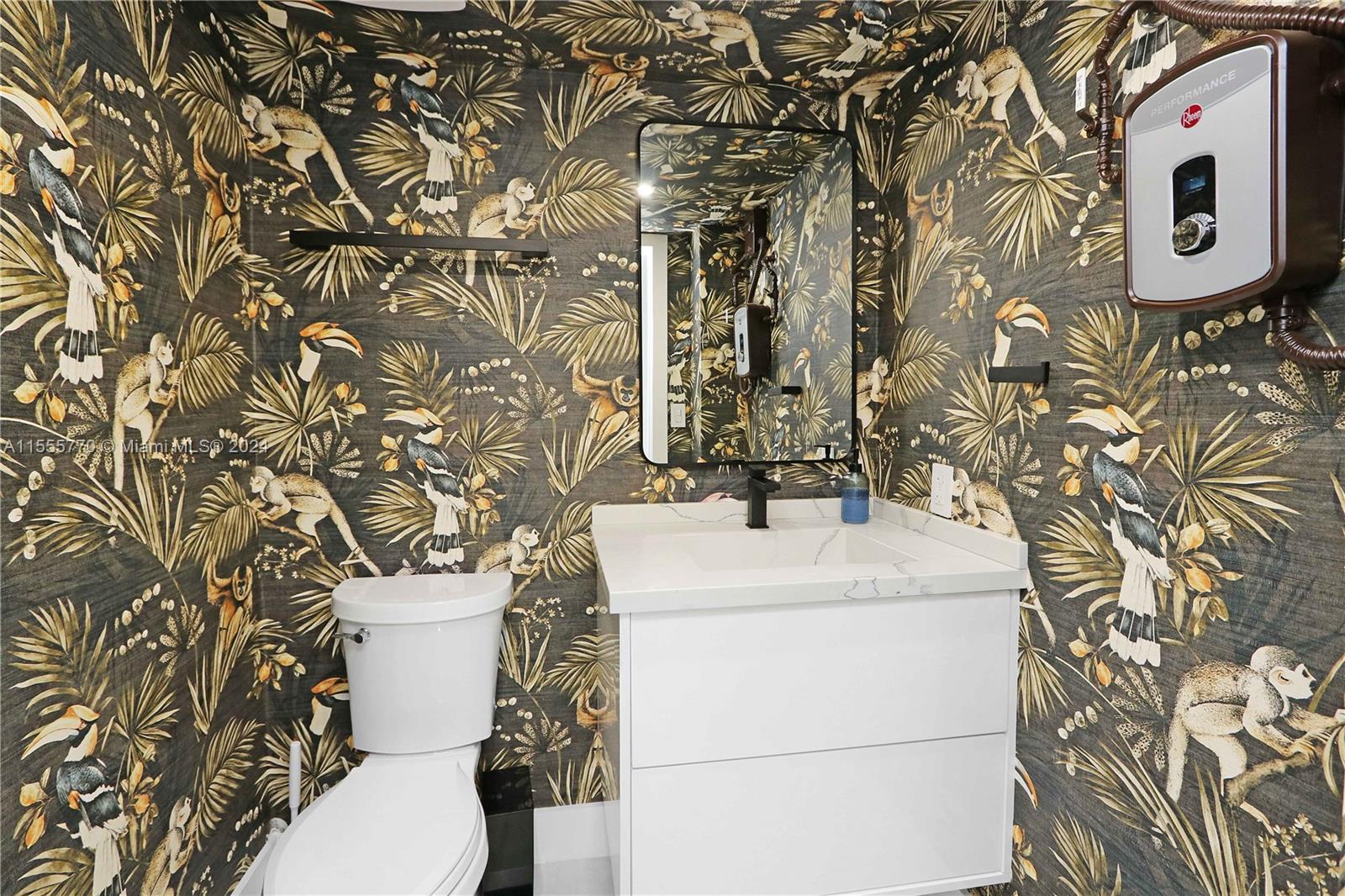 5601 N Ocean Dr, Hollywood, Florida 33019, 4 Bedrooms Bedrooms, ,3 BathroomsBathrooms,Residential,For Sale,5601 N Ocean Dr,A11555770