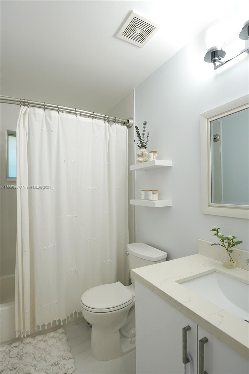 129 Cadima Ave, Coral Gables, Florida 33134, 3 Bedrooms Bedrooms, ,2 BathroomsBathrooms,Residential,For Sale,129 Cadima Ave,A11555796