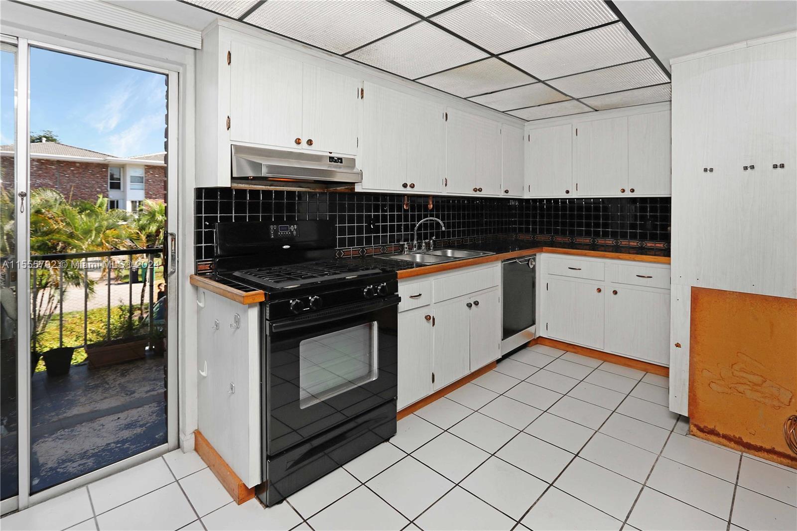 6782 Brookline Dr 6782, Miami, Florida 33015, 2 Bedrooms Bedrooms, ,2 BathroomsBathrooms,Residential,For Sale,6782 Brookline Dr 6782,A11555792