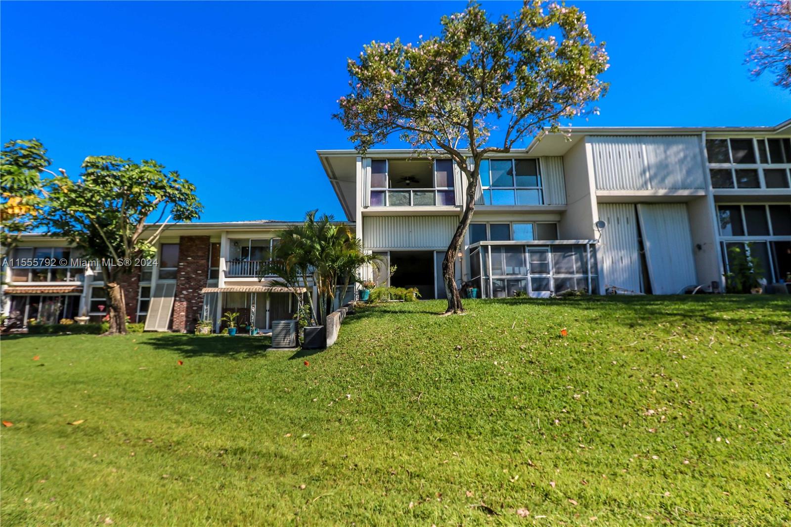 6782 Brookline Dr 6782, Miami, Florida 33015, 2 Bedrooms Bedrooms, ,2 BathroomsBathrooms,Residential,For Sale,6782 Brookline Dr 6782,A11555792