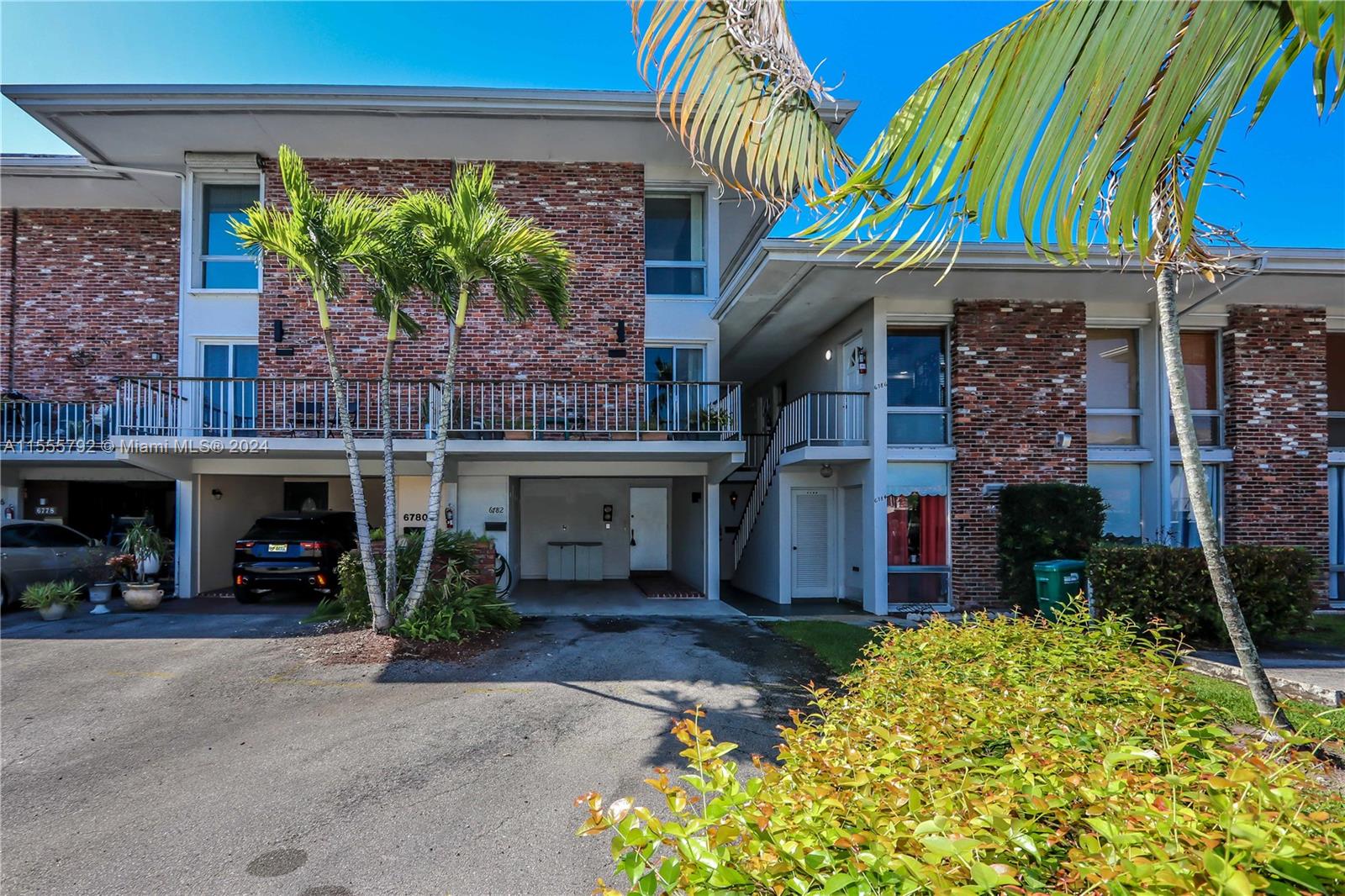 6782 Brookline Dr 6782, Miami, Florida 33015, 2 Bedrooms Bedrooms, ,2 BathroomsBathrooms,Residential,For Sale,6782 Brookline Dr 6782,A11555792
