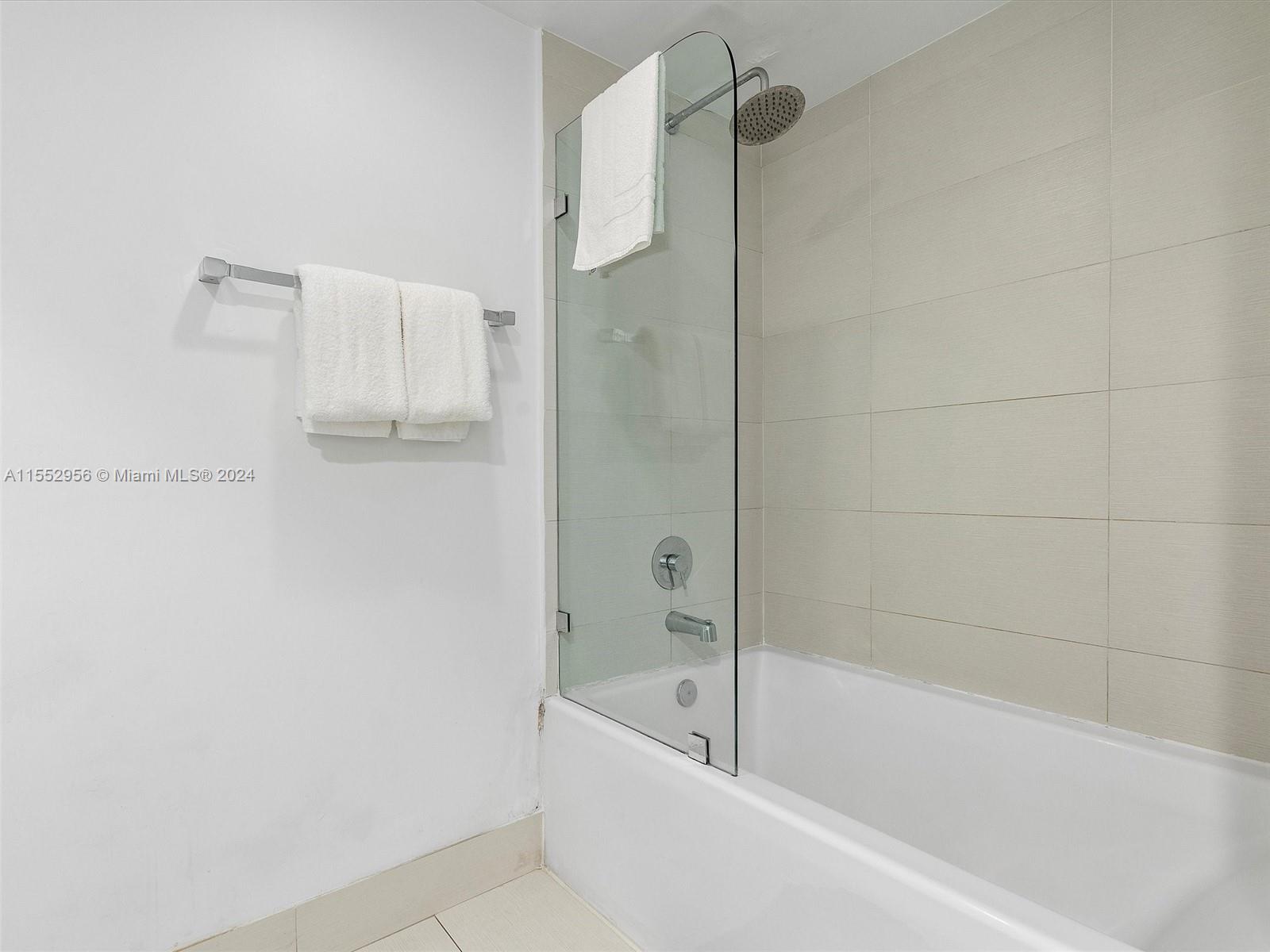 2602 E Hallandale Beach Blvd R2906, Hallandale Beach, Florida 33009, 2 Bedrooms Bedrooms, ,2 BathroomsBathrooms,Residential,For Sale,2602 E Hallandale Beach Blvd R2906,A11552956