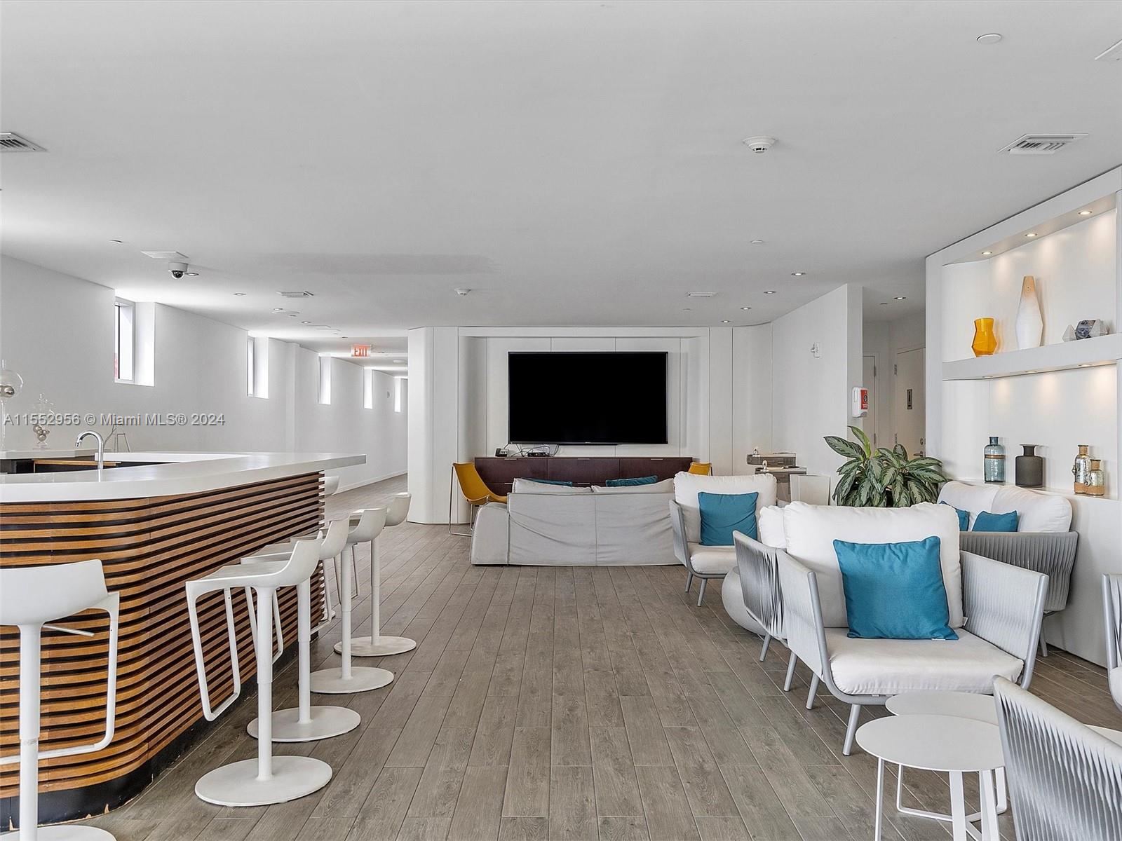 2602 E Hallandale Beach Blvd R2906, Hallandale Beach, Florida 33009, 2 Bedrooms Bedrooms, ,2 BathroomsBathrooms,Residential,For Sale,2602 E Hallandale Beach Blvd R2906,A11552956