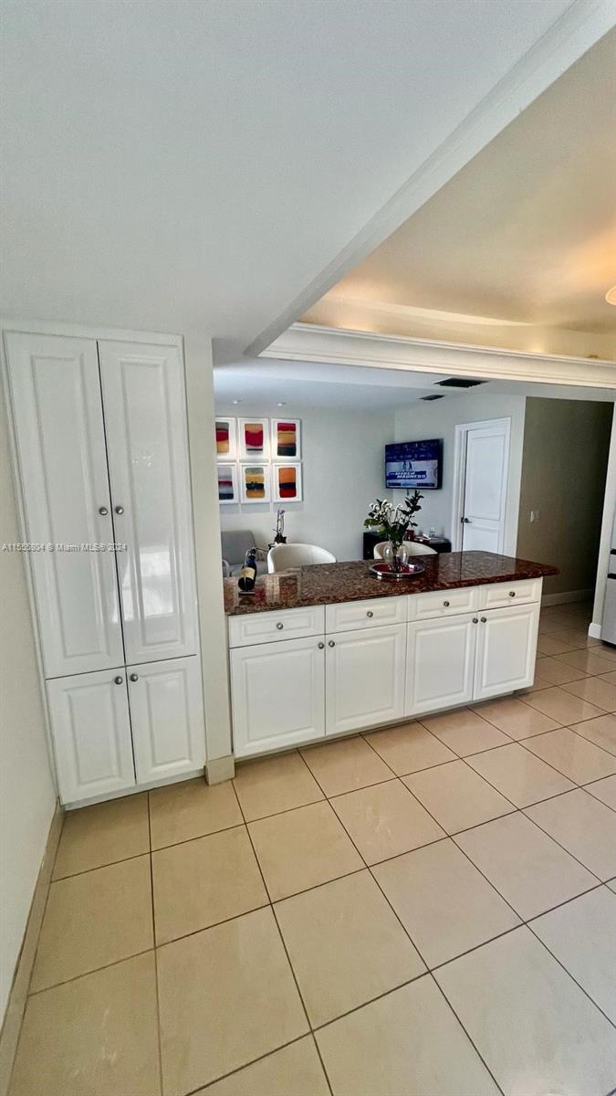 14725 SW 53rd Ter, Miami, Florida 33185, 4 Bedrooms Bedrooms, 4 Rooms Rooms,3 BathroomsBathrooms,Residential,For Sale,14725 SW 53rd Ter,A11555804