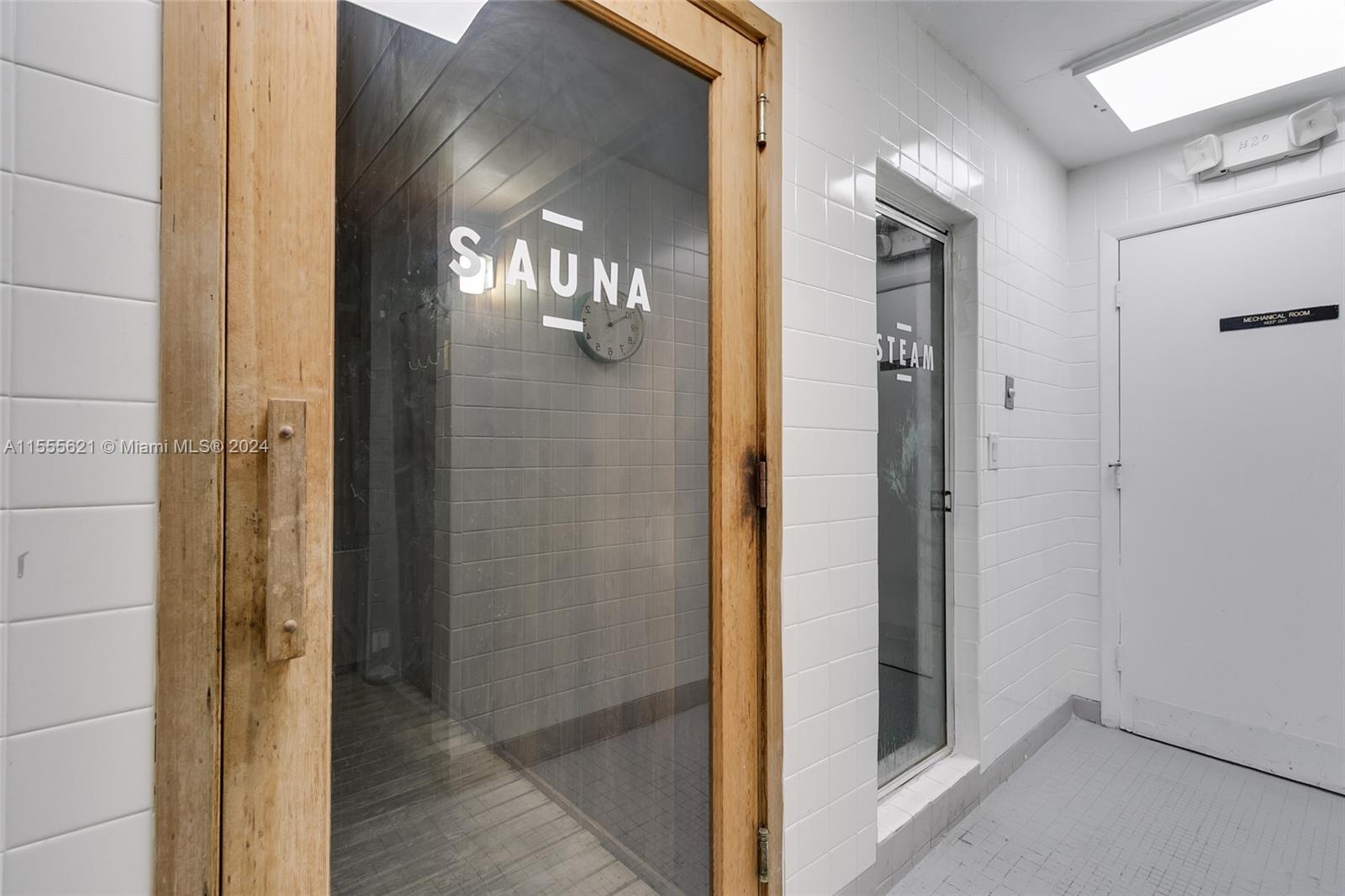 STEAM ROOM