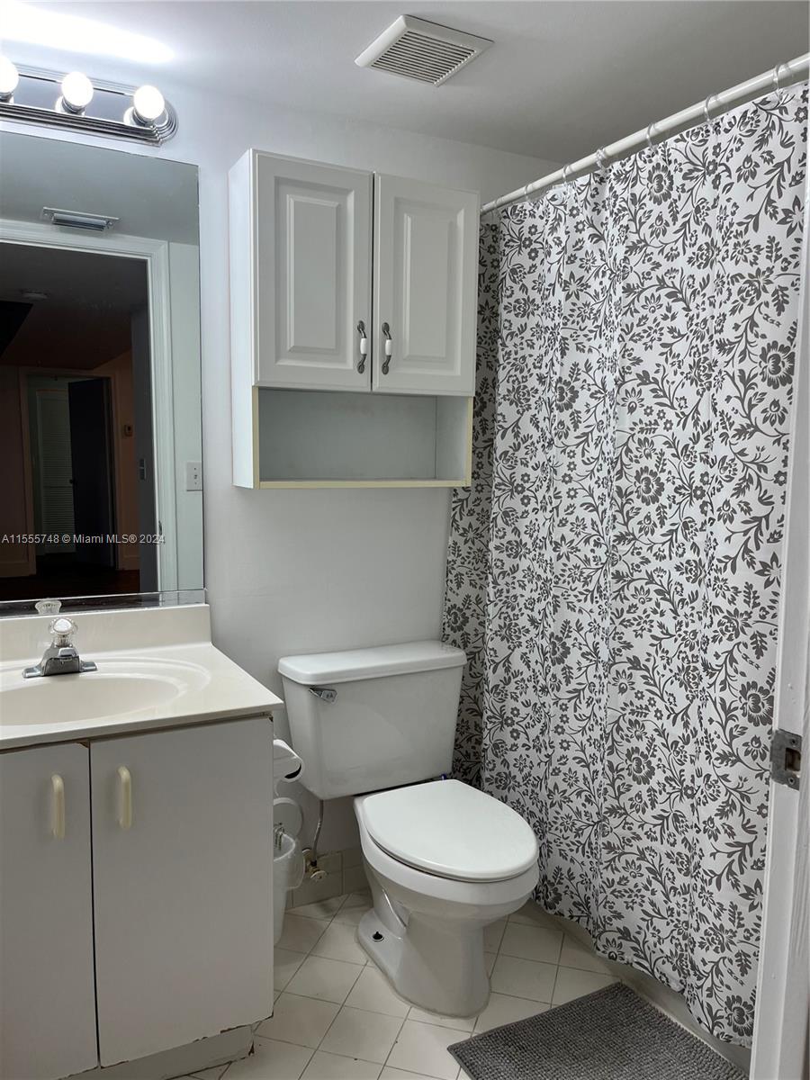 1450 SE 3rd Ave 209, Dania Beach, Florida 33004, 2 Bedrooms Bedrooms, ,2 BathroomsBathrooms,Residential,For Sale,1450 SE 3rd Ave 209,A11555748