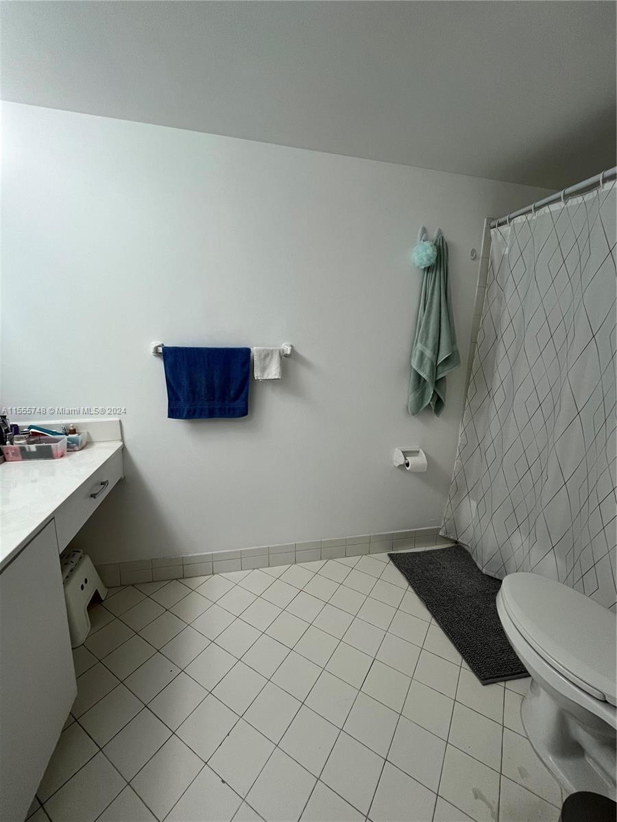 1450 SE 3rd Ave 209, Dania Beach, Florida 33004, 2 Bedrooms Bedrooms, ,2 BathroomsBathrooms,Residential,For Sale,1450 SE 3rd Ave 209,A11555748