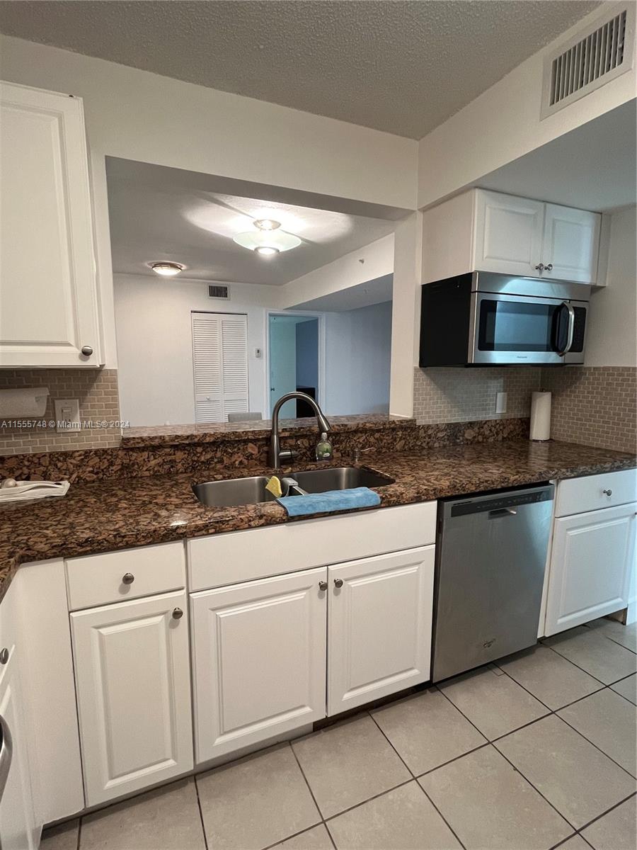 1450 SE 3rd Ave 209, Dania Beach, Florida 33004, 2 Bedrooms Bedrooms, ,2 BathroomsBathrooms,Residential,For Sale,1450 SE 3rd Ave 209,A11555748