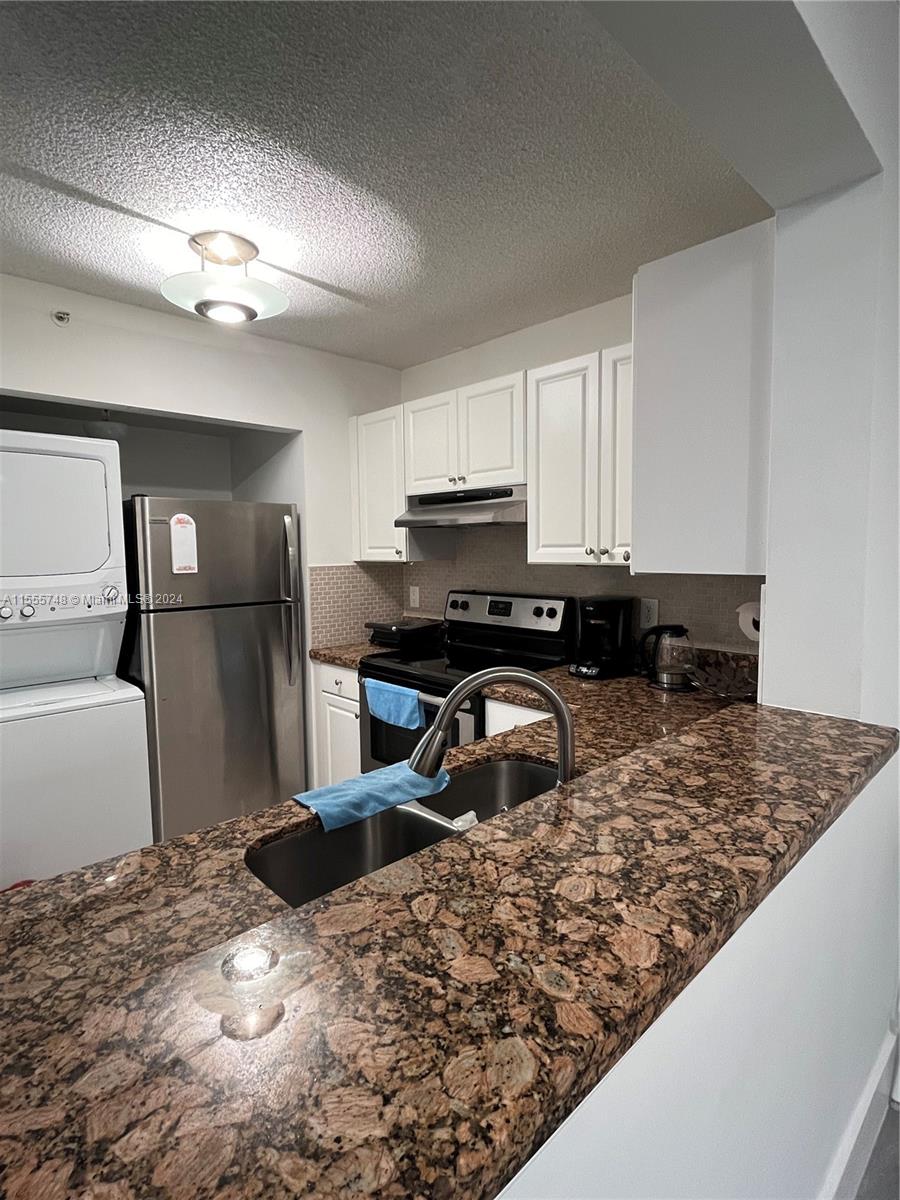 1450 SE 3rd Ave 209, Dania Beach, Florida 33004, 2 Bedrooms Bedrooms, ,2 BathroomsBathrooms,Residential,For Sale,1450 SE 3rd Ave 209,A11555748