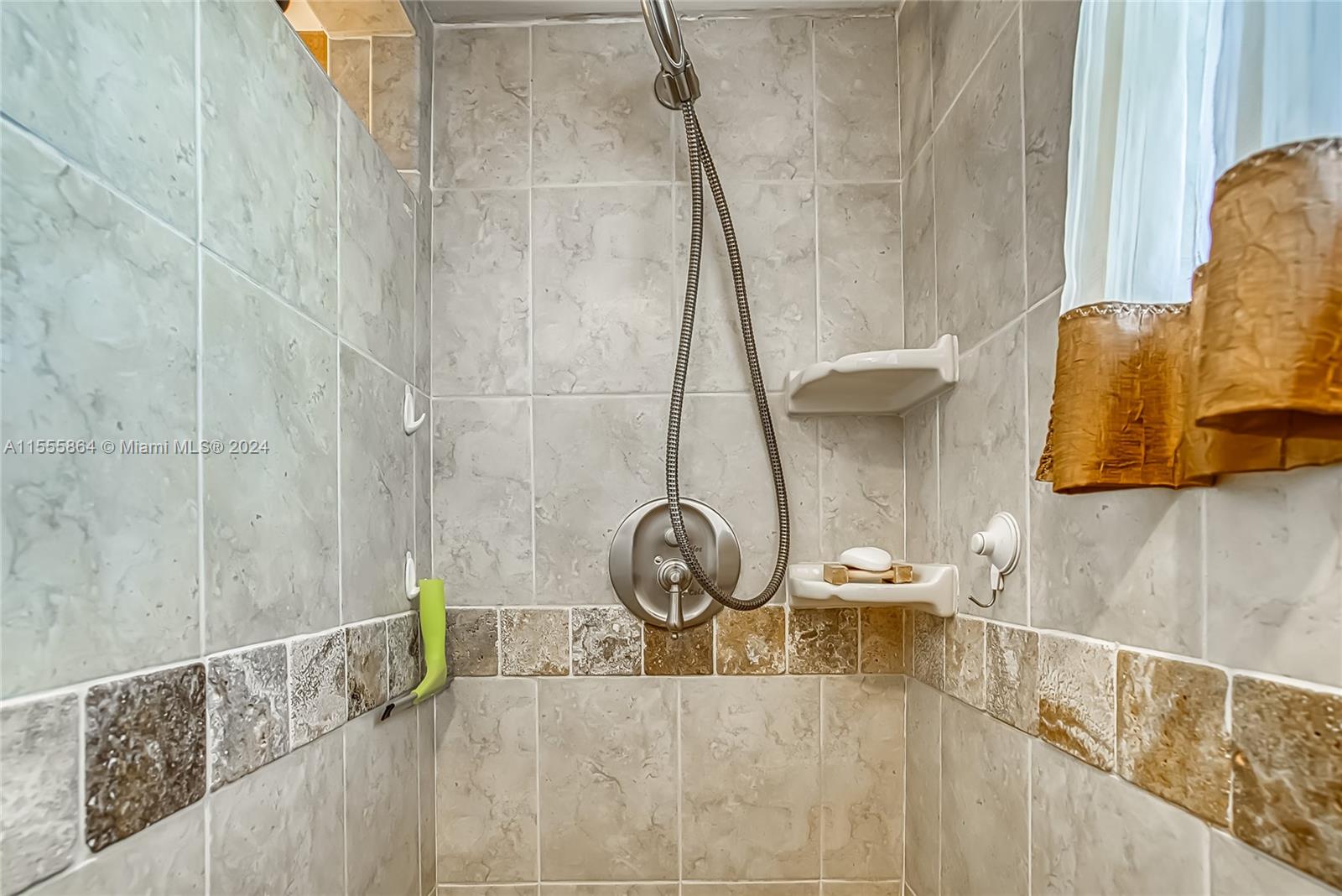 600 NE 2nd St 113, Dania Beach, Florida 33004, 1 Bedroom Bedrooms, ,1 BathroomBathrooms,Residential,For Sale,600 NE 2nd St 113,A11555864