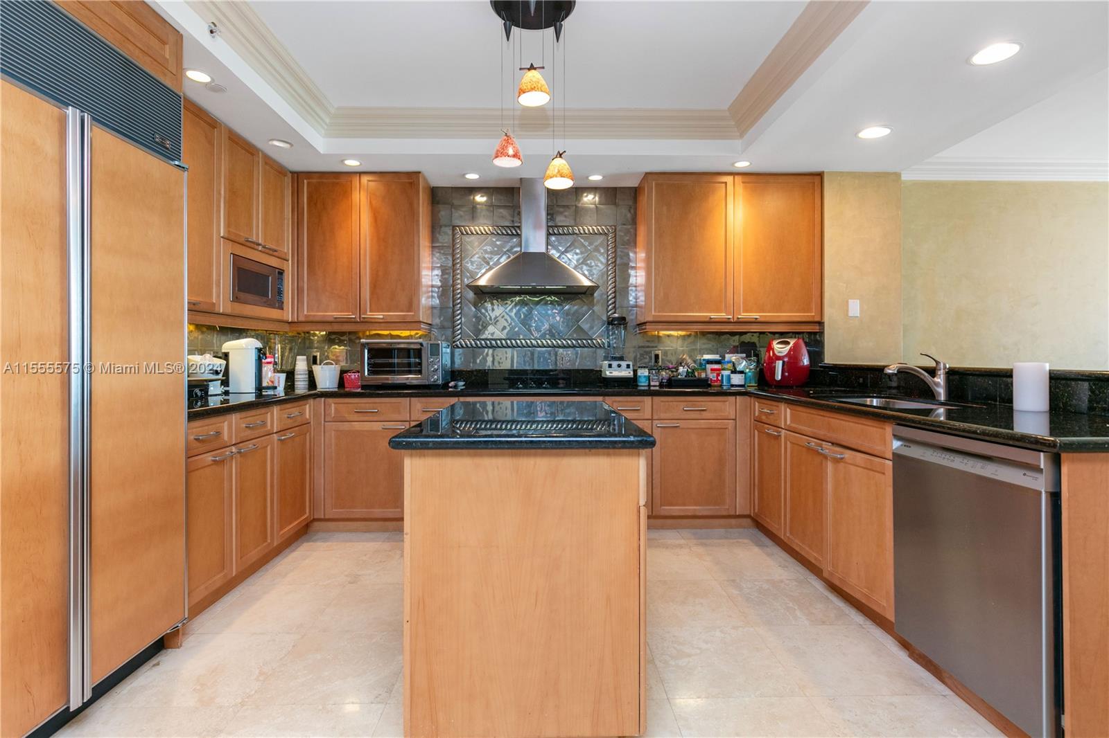 20201 E Country Club Dr 1006, Aventura, Florida 33180, 2 Bedrooms Bedrooms, ,3 BathroomsBathrooms,Residential,For Sale,20201 E Country Club Dr 1006,A11555575