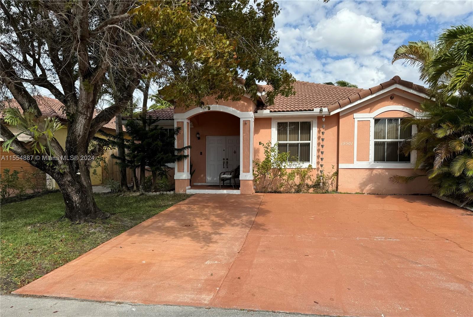 19501 NW 77th Ct, Hialeah, Florida 33015, 4 Bedrooms Bedrooms, ,2 BathroomsBathrooms,Residential,For Sale,19501 NW 77th Ct,A11554887