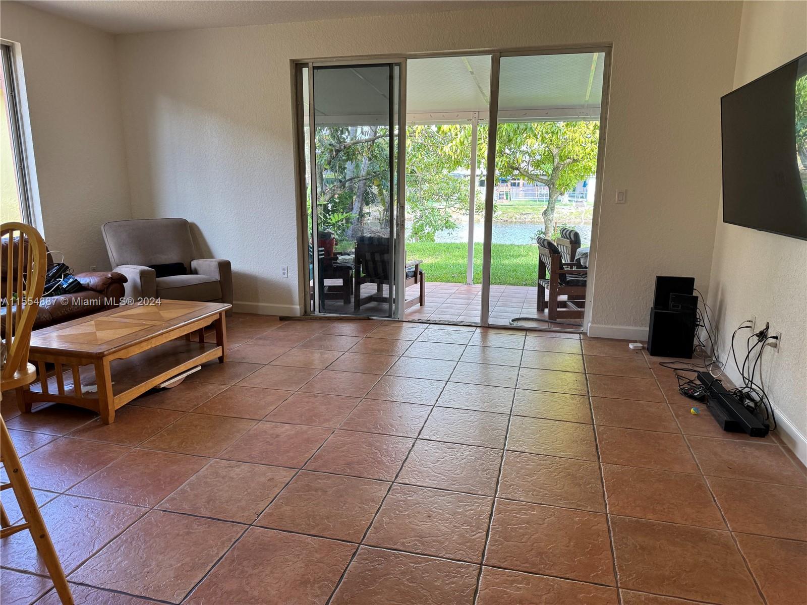 19501 NW 77th Ct, Hialeah, Florida 33015, 4 Bedrooms Bedrooms, ,2 BathroomsBathrooms,Residential,For Sale,19501 NW 77th Ct,A11554887