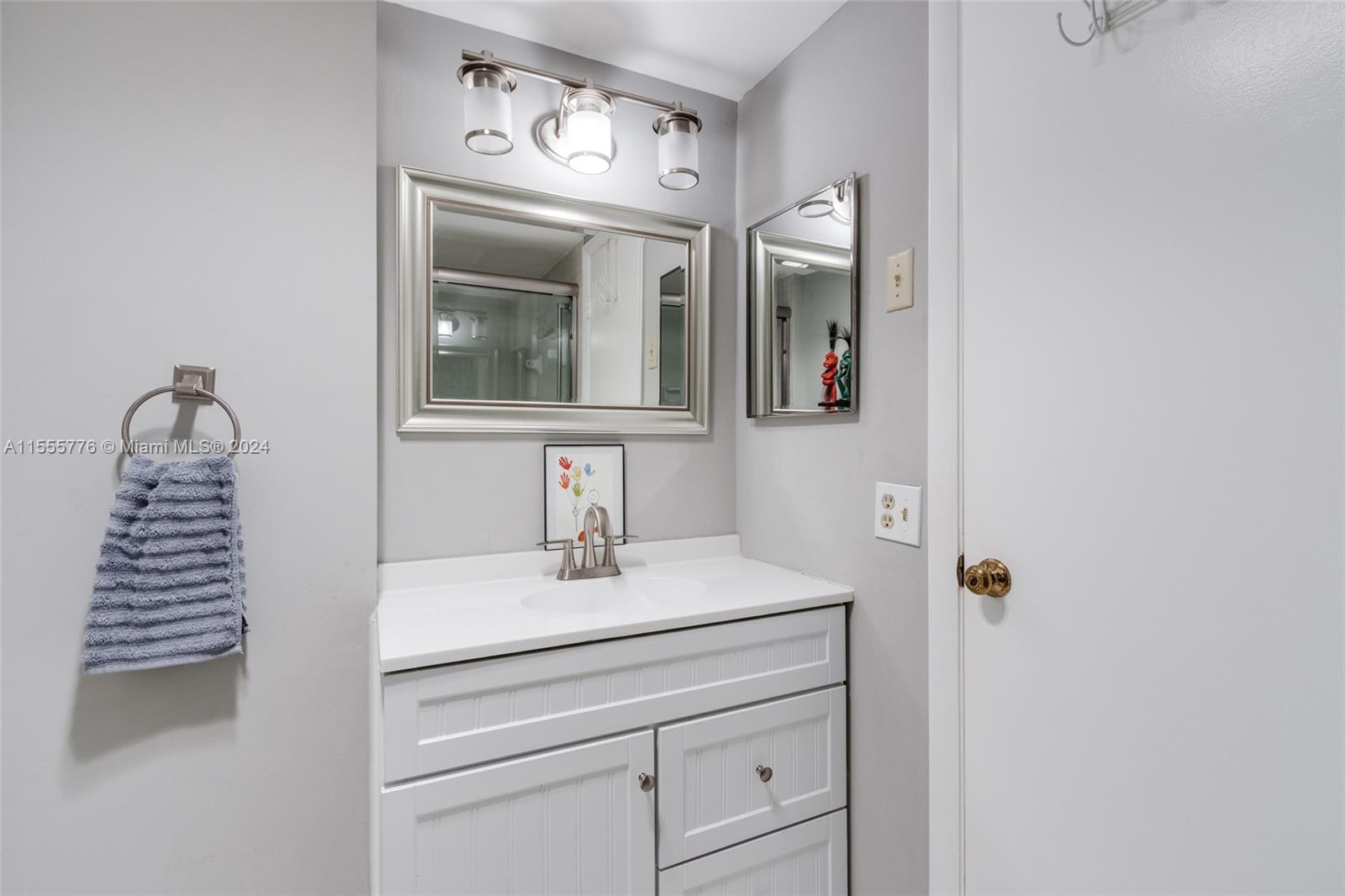 3850 Washington St 116, Hollywood, Florida 33021, 2 Bedrooms Bedrooms, ,2 BathroomsBathrooms,Residential,For Sale,3850 Washington St 116,A11555776