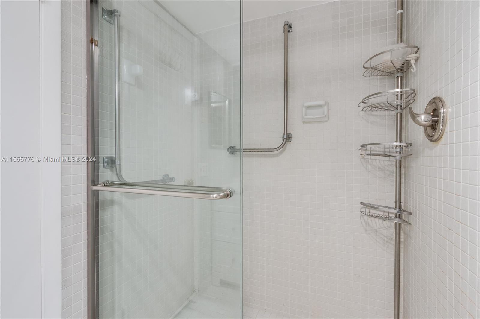 3850 Washington St 116, Hollywood, Florida 33021, 2 Bedrooms Bedrooms, ,2 BathroomsBathrooms,Residential,For Sale,3850 Washington St 116,A11555776