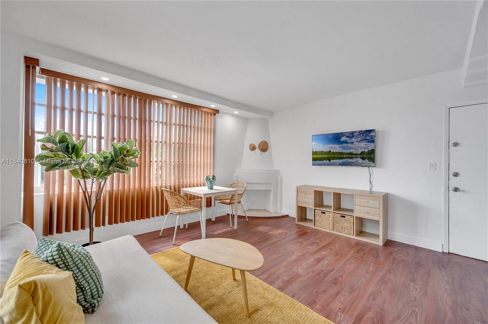 1525 Meridian Ave 201, Miami Beach, Florida 33139, ,1 BathroomBathrooms,Residential,For Sale,1525 Meridian Ave 201,A11540810