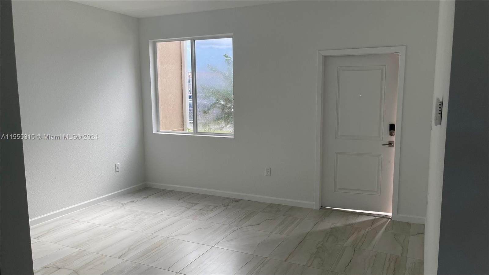 1021 SE 24th Ter 1021, Homestead, Florida 33035, 3 Bedrooms Bedrooms, ,2 BathroomsBathrooms,Residential,For Sale,1021 SE 24th Ter 1021,A11555315