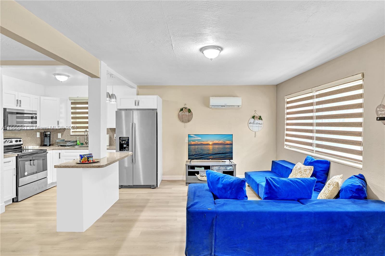 2742 Washington St, Hollywood, Florida 33020, 3 Bedrooms Bedrooms, ,2 BathroomsBathrooms,Residential,For Sale,2742 Washington St,A11555961