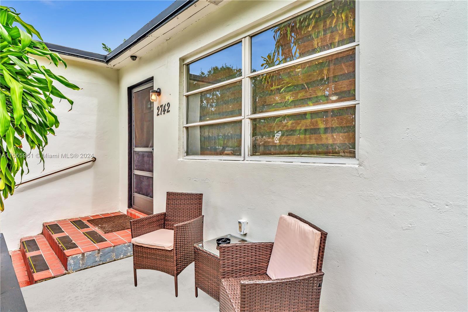 2742 Washington St, Hollywood, Florida 33020, 3 Bedrooms Bedrooms, ,2 BathroomsBathrooms,Residential,For Sale,2742 Washington St,A11555961