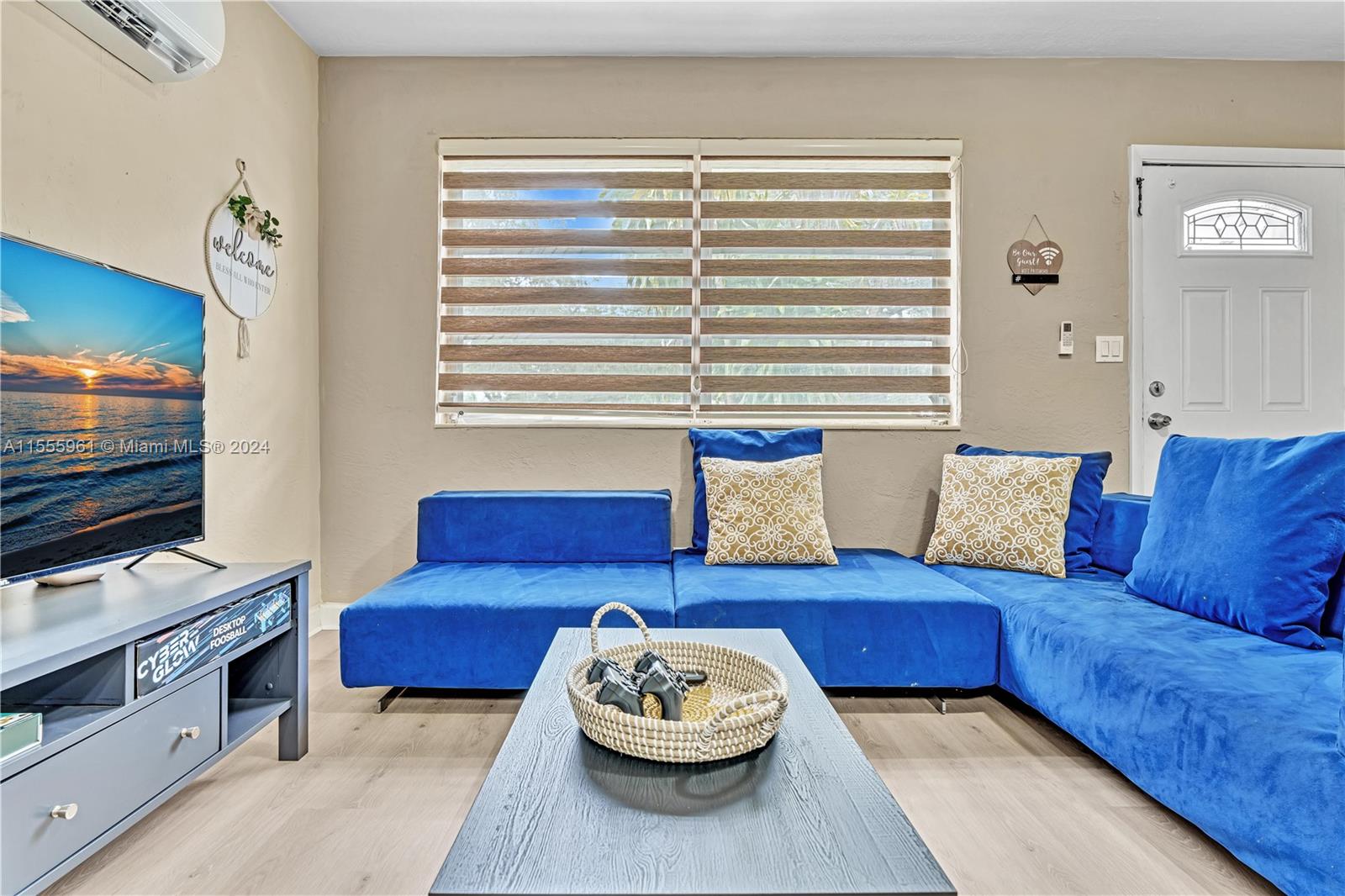 2742 Washington St, Hollywood, Florida 33020, 3 Bedrooms Bedrooms, ,2 BathroomsBathrooms,Residential,For Sale,2742 Washington St,A11555961