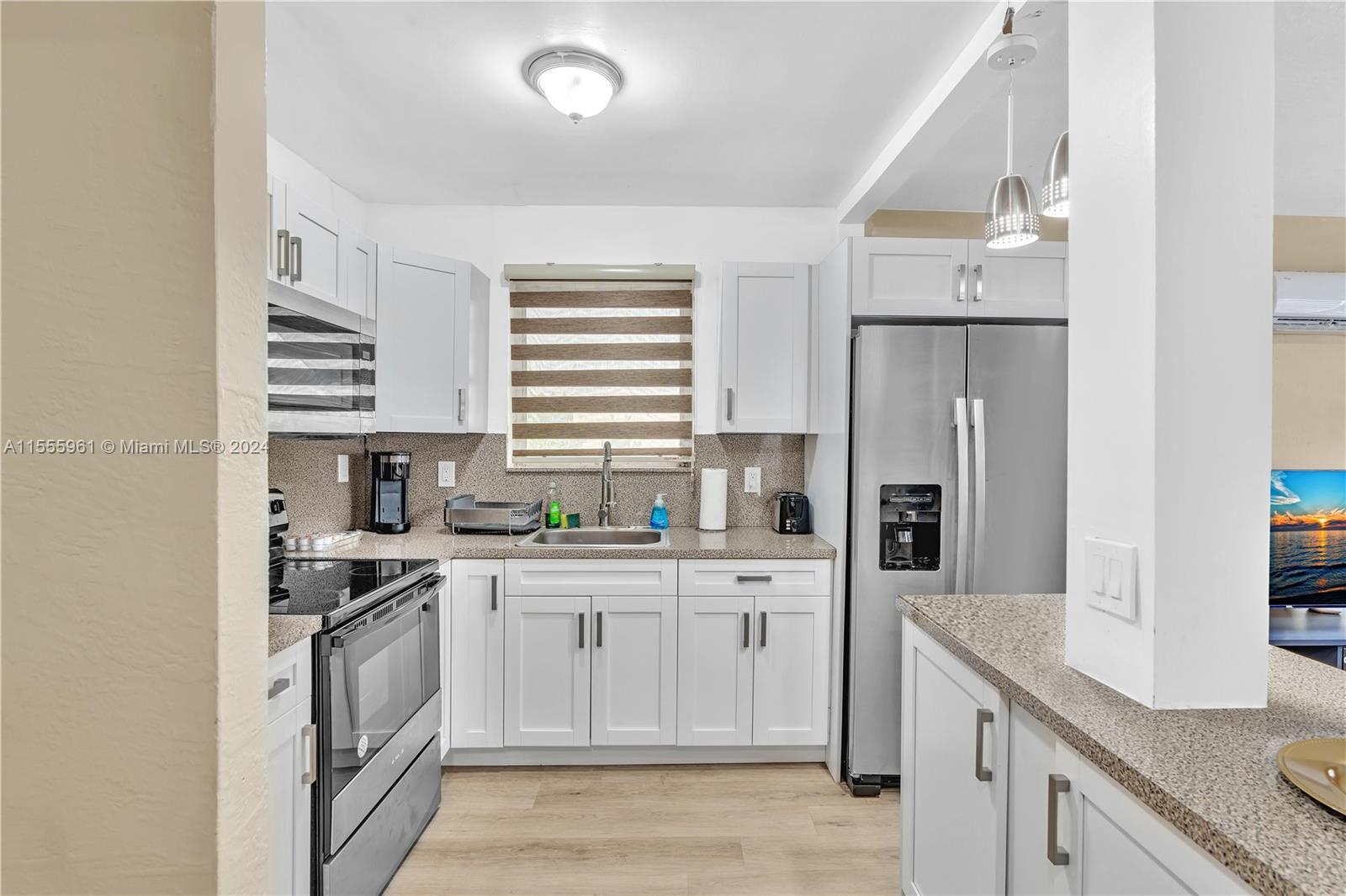 2742 Washington St, Hollywood, Florida 33020, 3 Bedrooms Bedrooms, ,2 BathroomsBathrooms,Residential,For Sale,2742 Washington St,A11555961