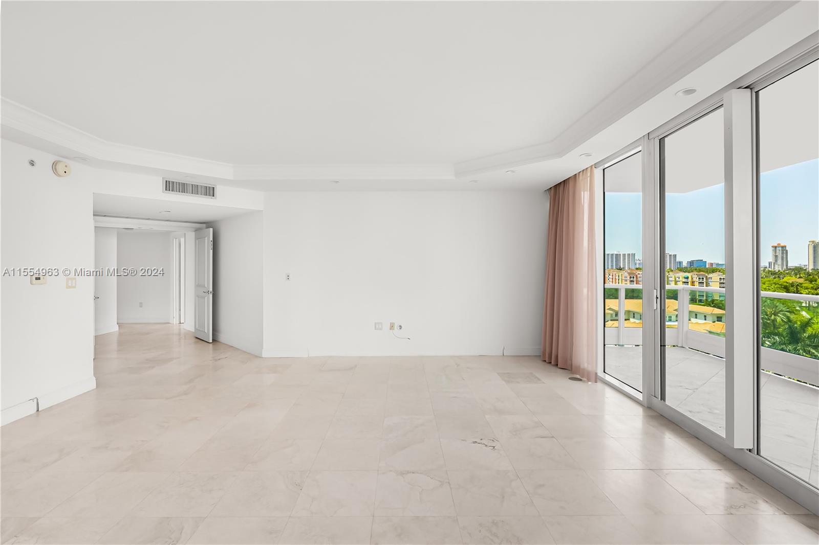 19955 NE 38th Ct 904, Aventura, Florida 33180, 3 Bedrooms Bedrooms, ,4 BathroomsBathrooms,Residential,For Sale,19955 NE 38th Ct 904,A11554963