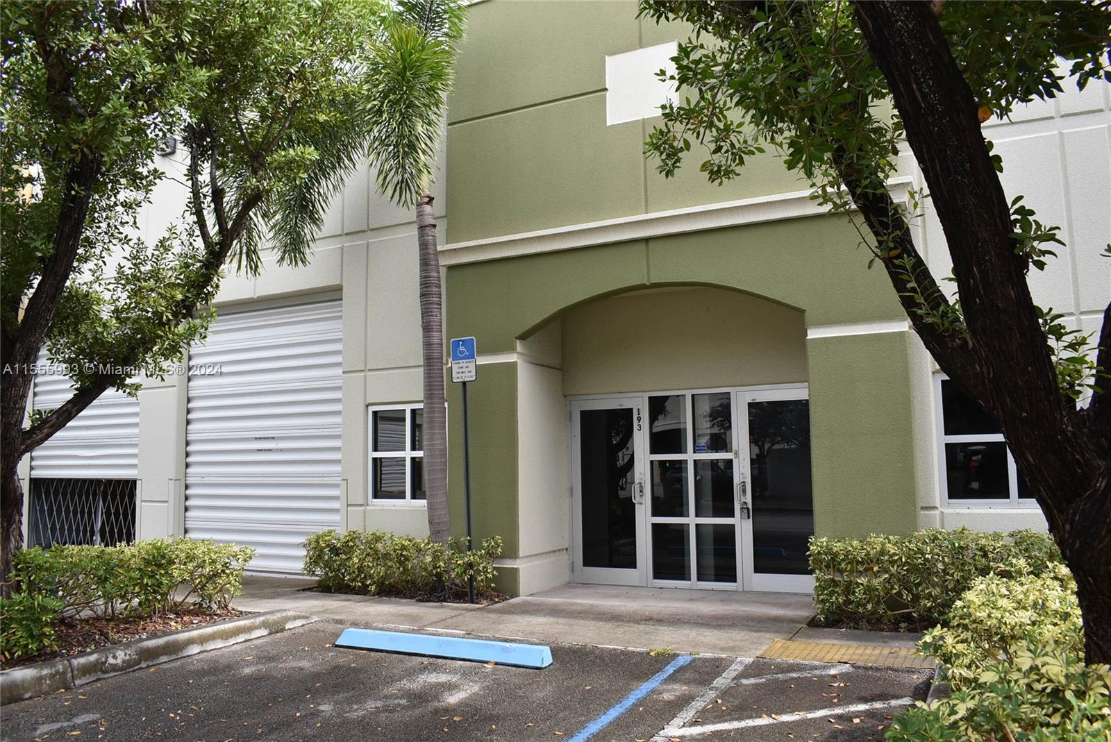 Sweetwater, Florida 33172, ,Commercialsale,For Sale,A11555993