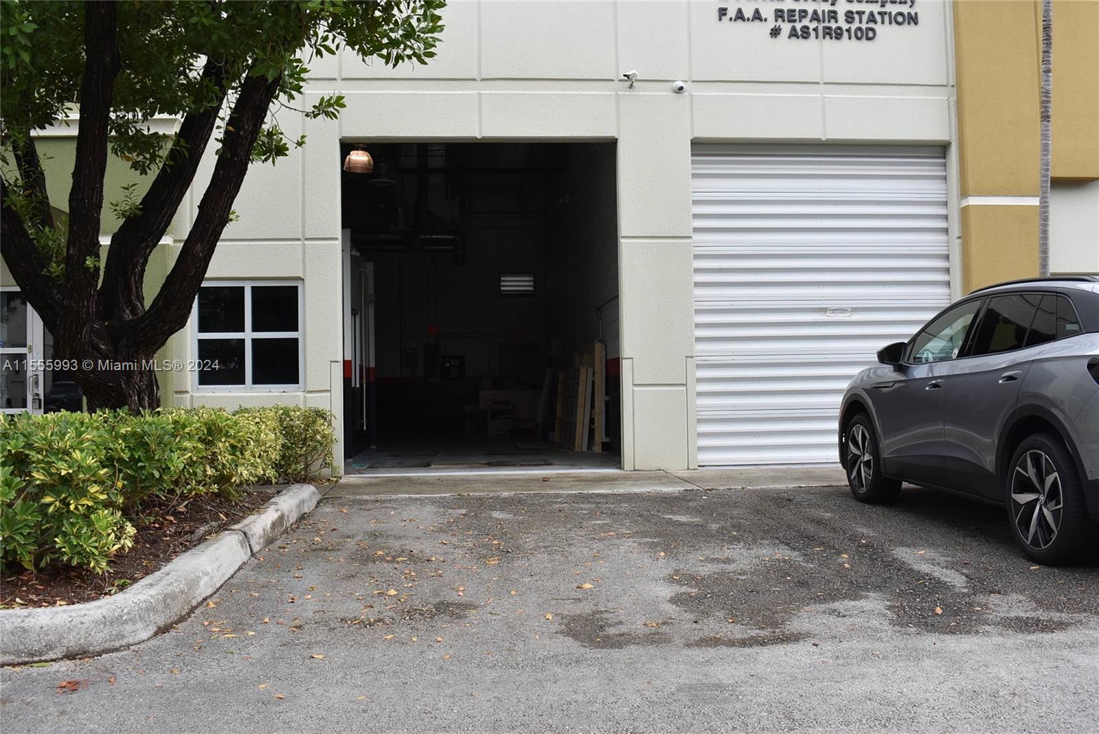 Sweetwater, Florida 33172, ,Commercialsale,For Sale,A11555993