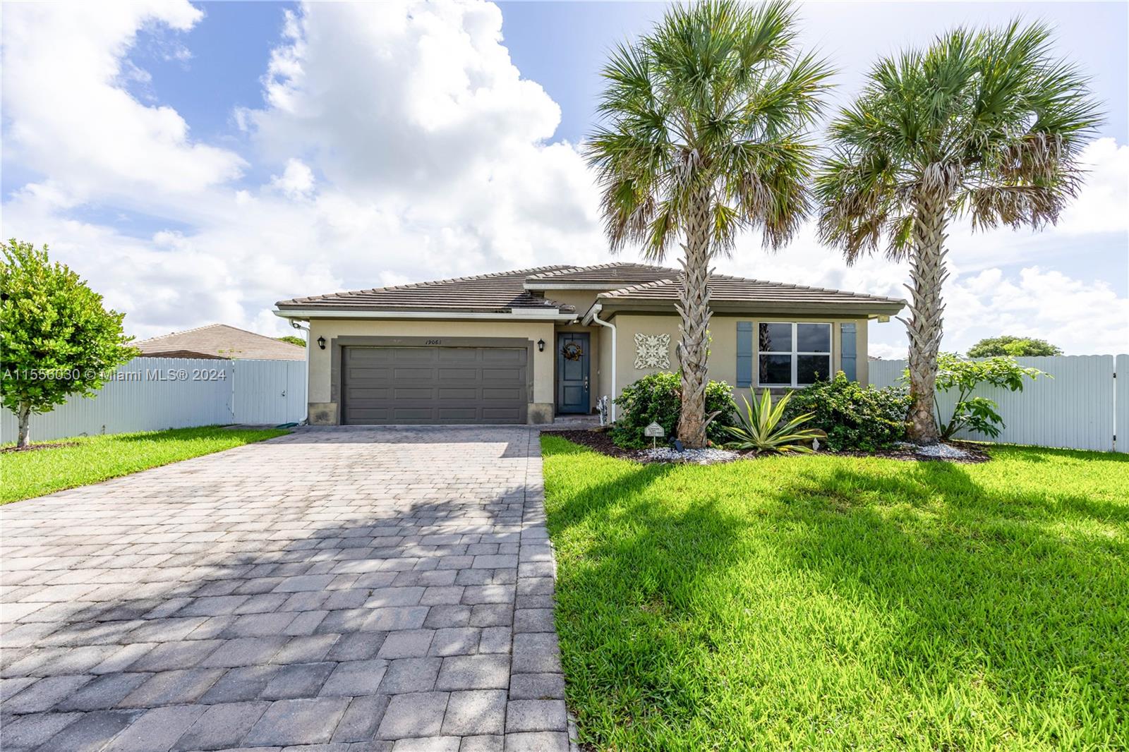 Homestead, Florida 33030, 4 Bedrooms Bedrooms, ,3 BathroomsBathrooms,Residential,For Sale,A11556030